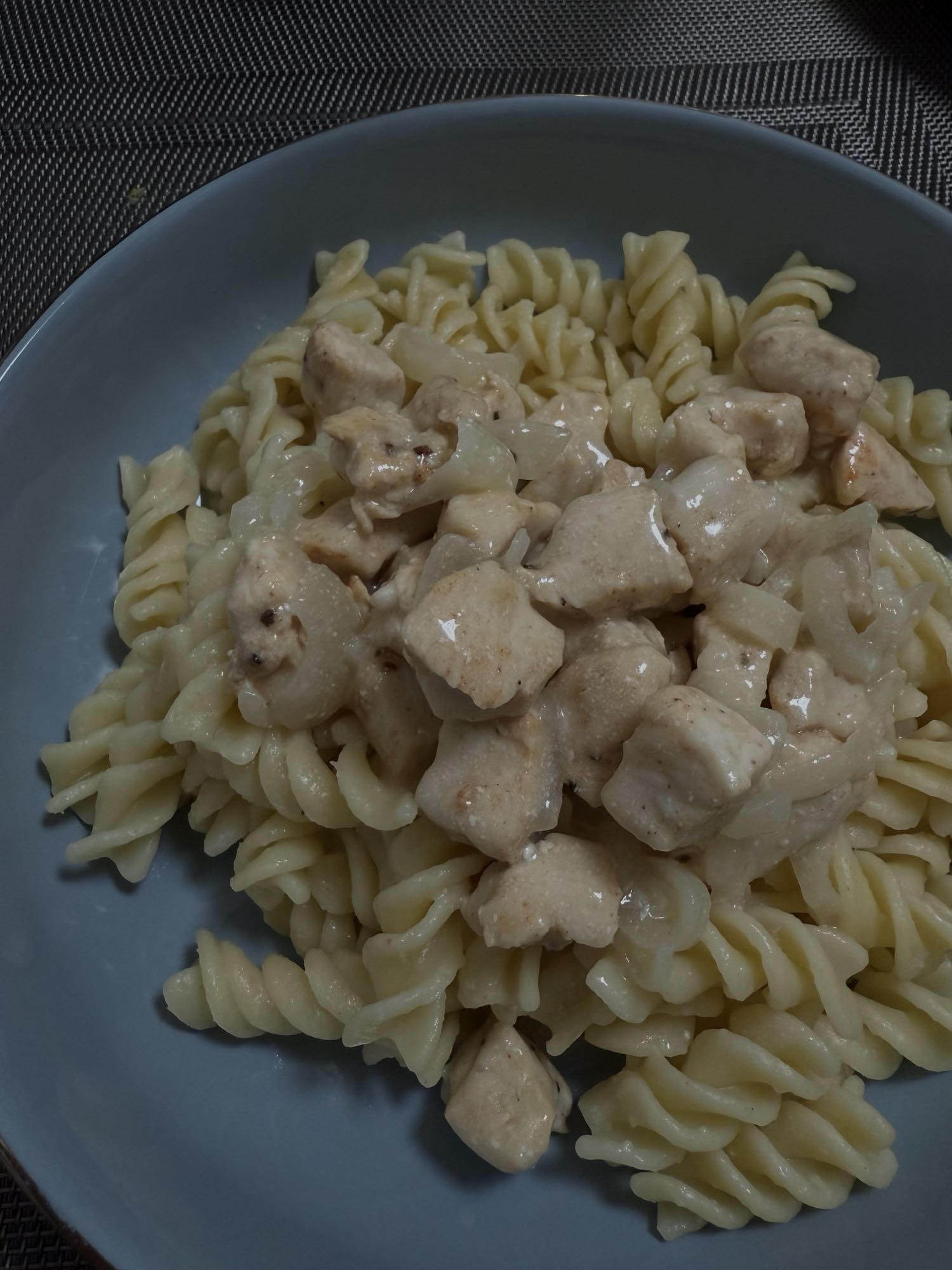 Курица с макаронами