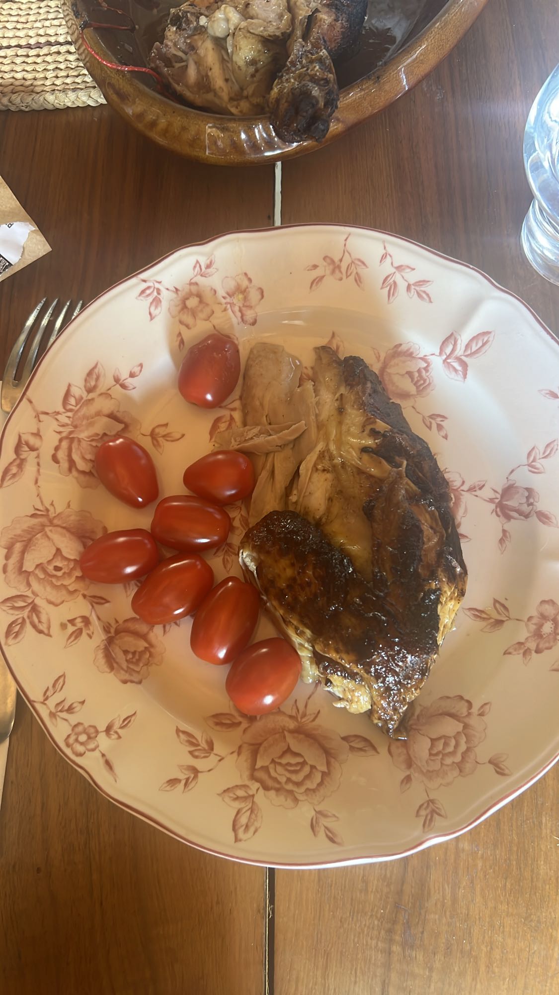 Poulet rôti et tomates