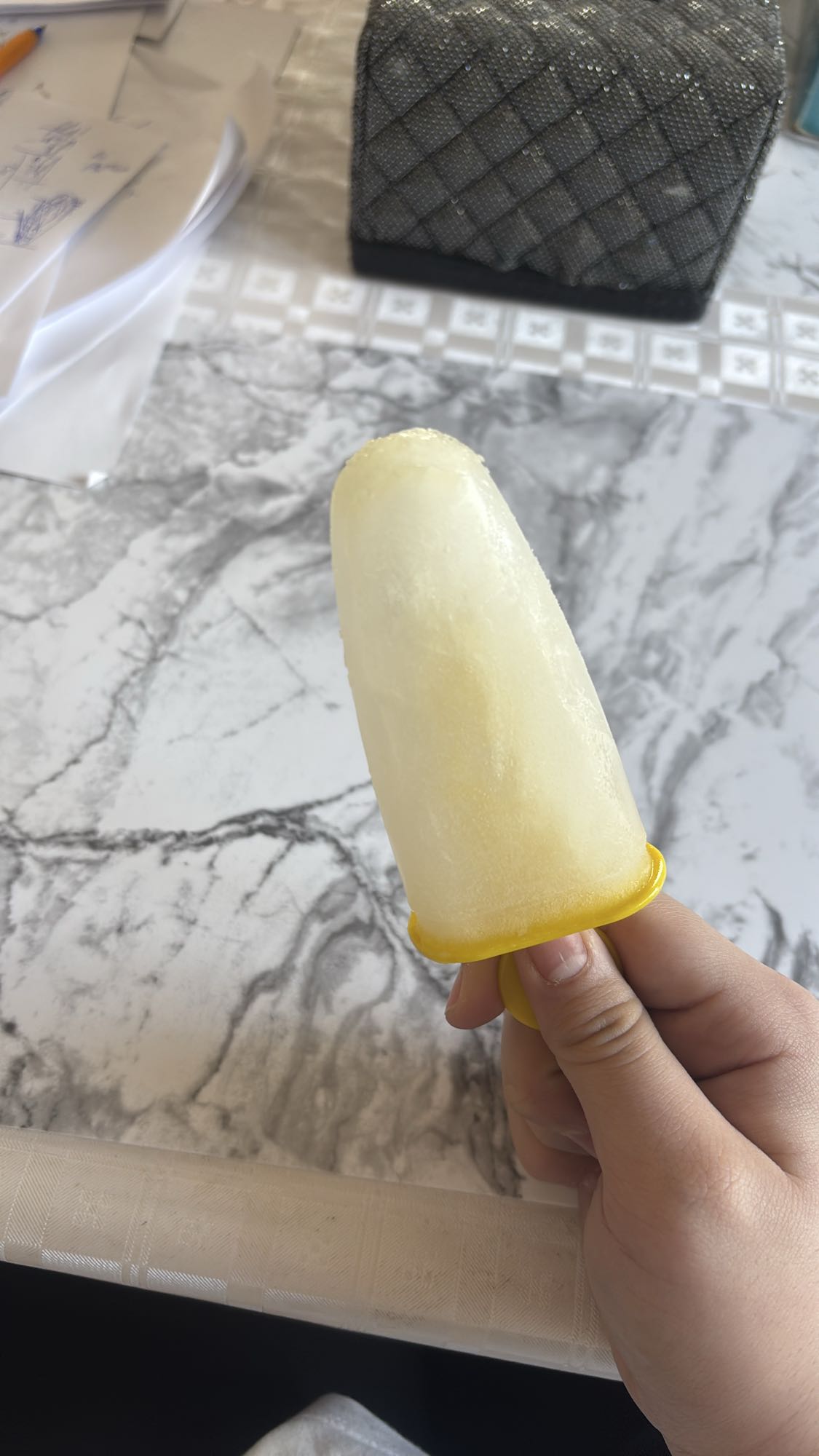 Lodowy sorbet cytrynowy