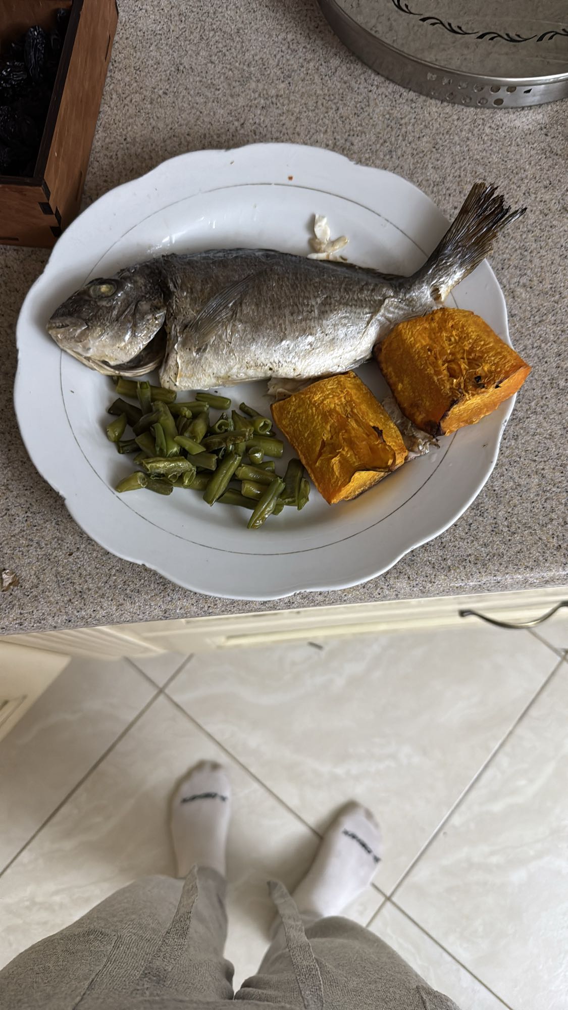 Запечённая рыба с овощами