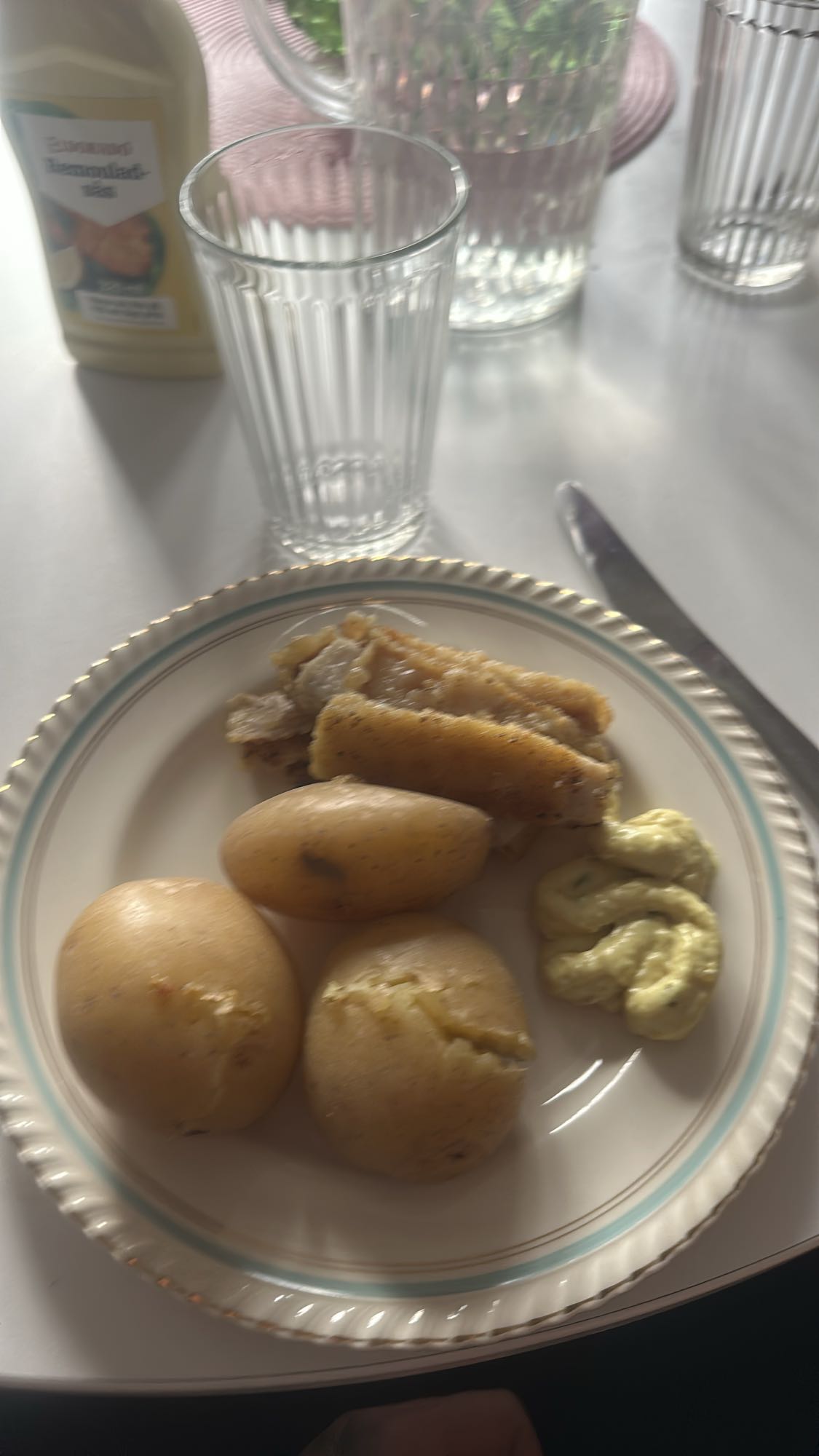 Stekt fisk med potatis