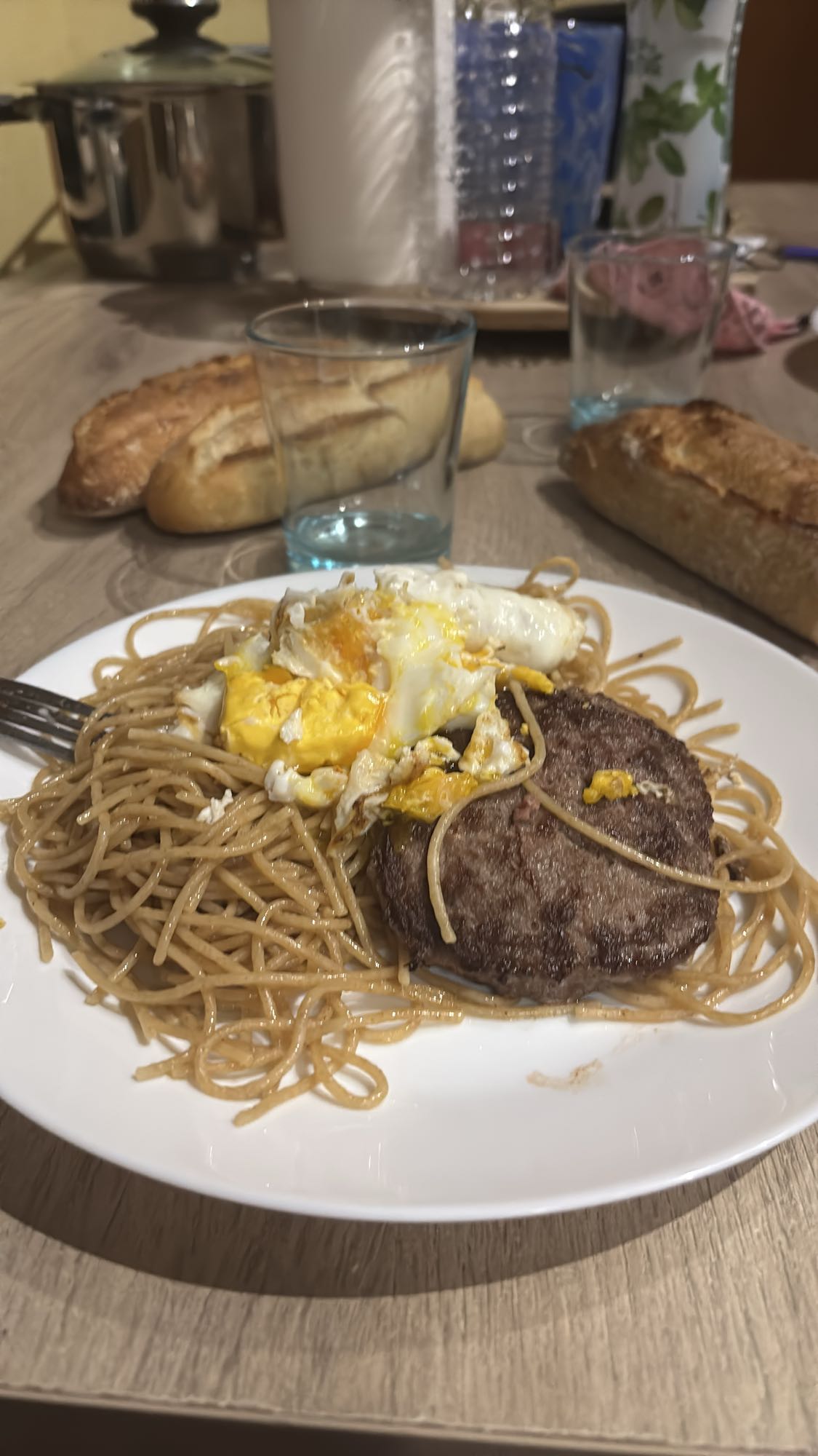 Spaghetti steak œuf
