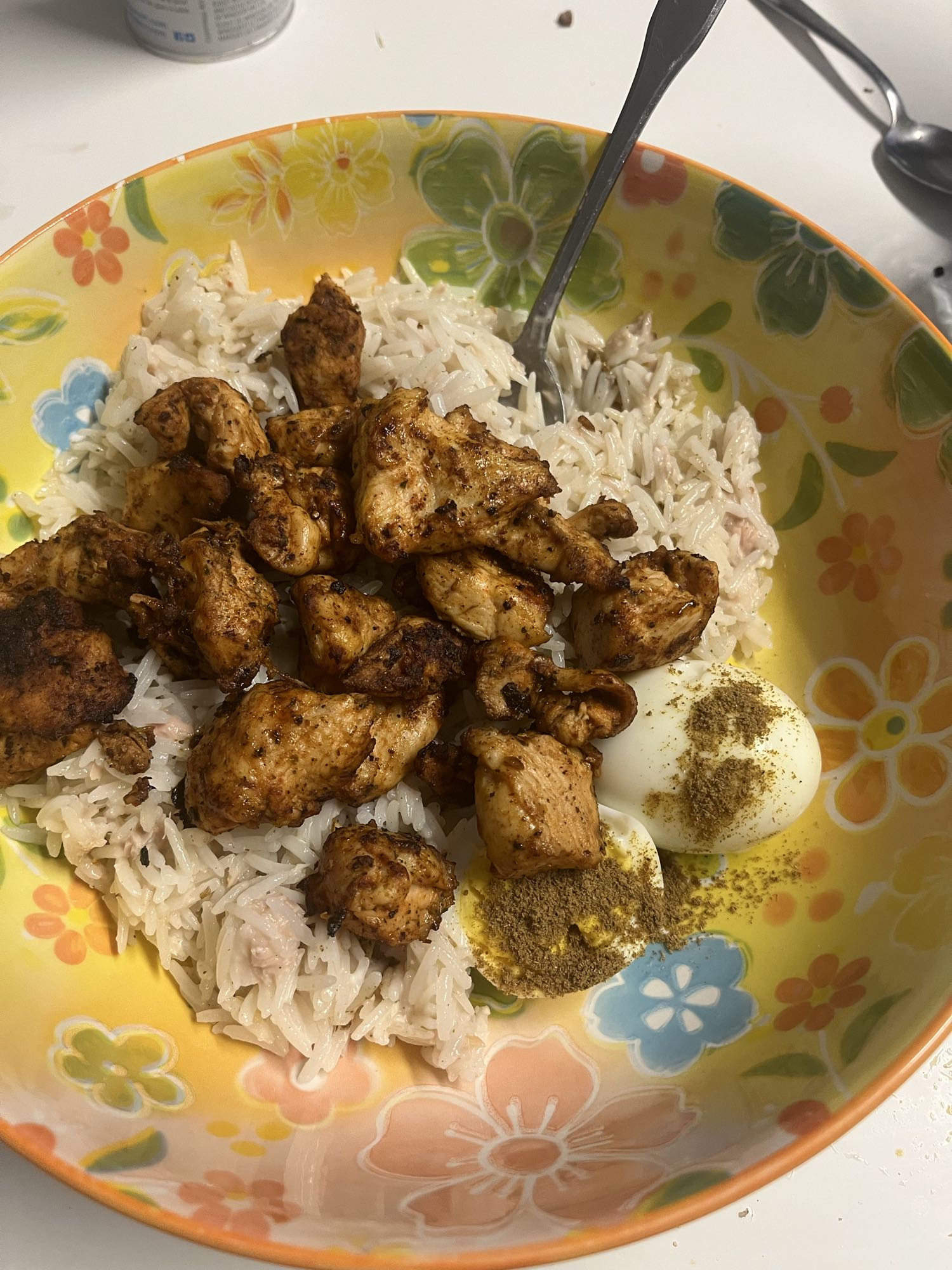Poulet épicé avec riz