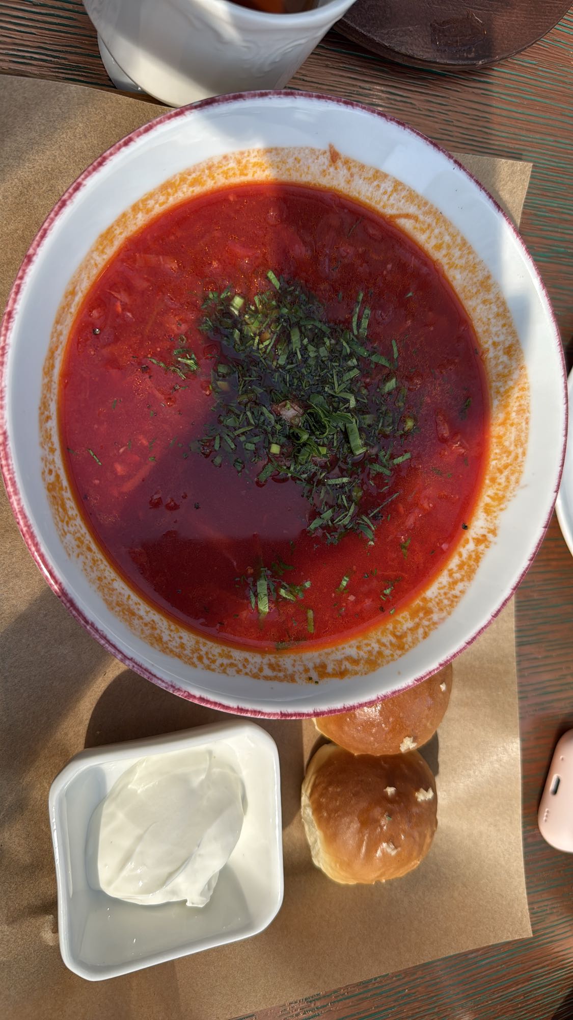 Борщ с булочками