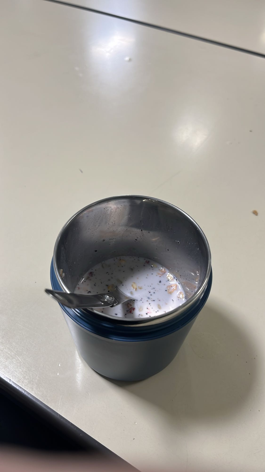 Müsli mit Milch