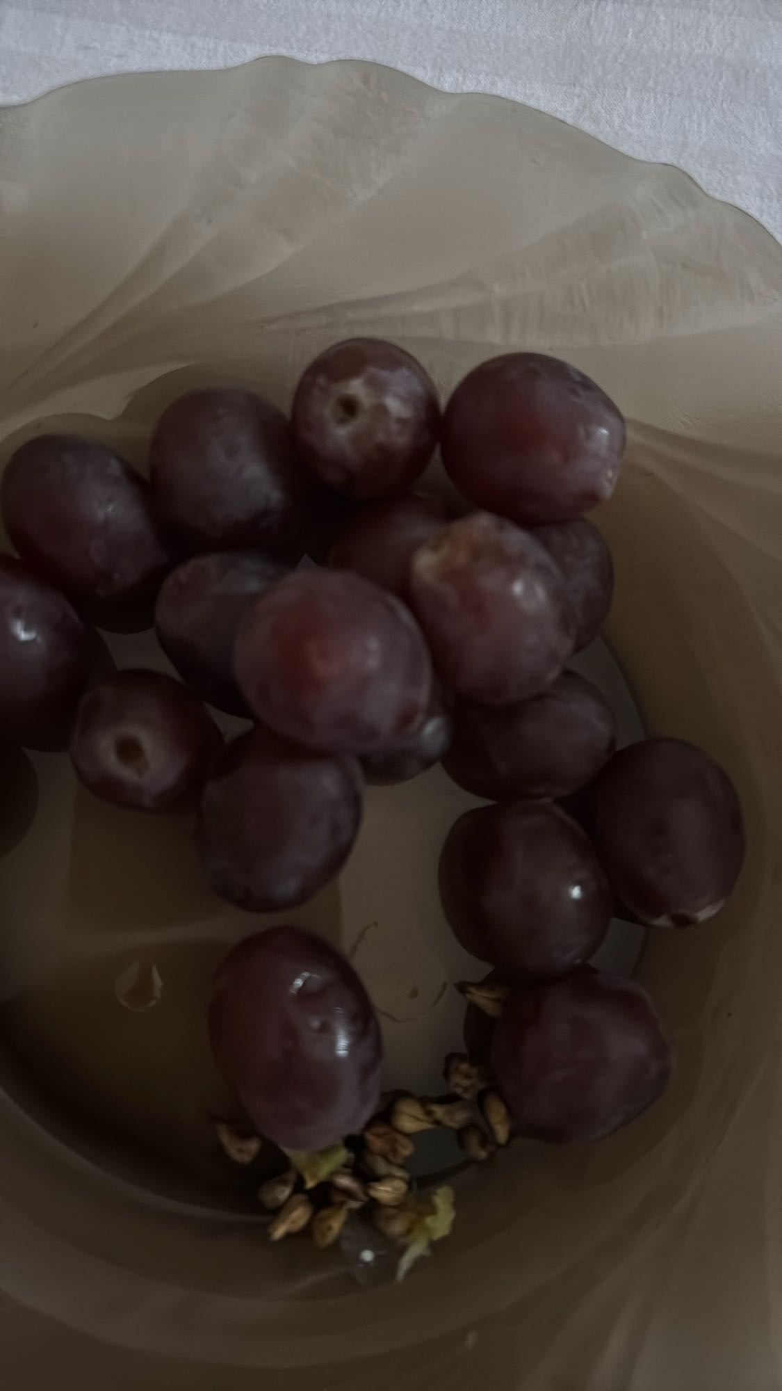 Красный виноград