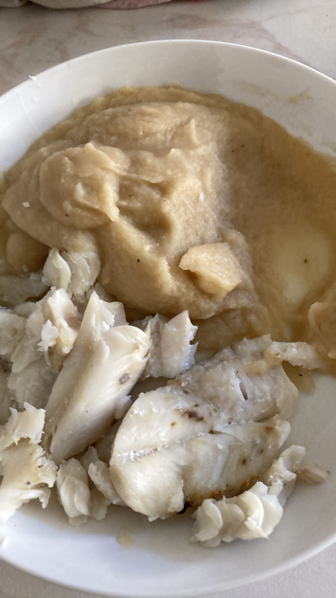 Purée de pois et poisson