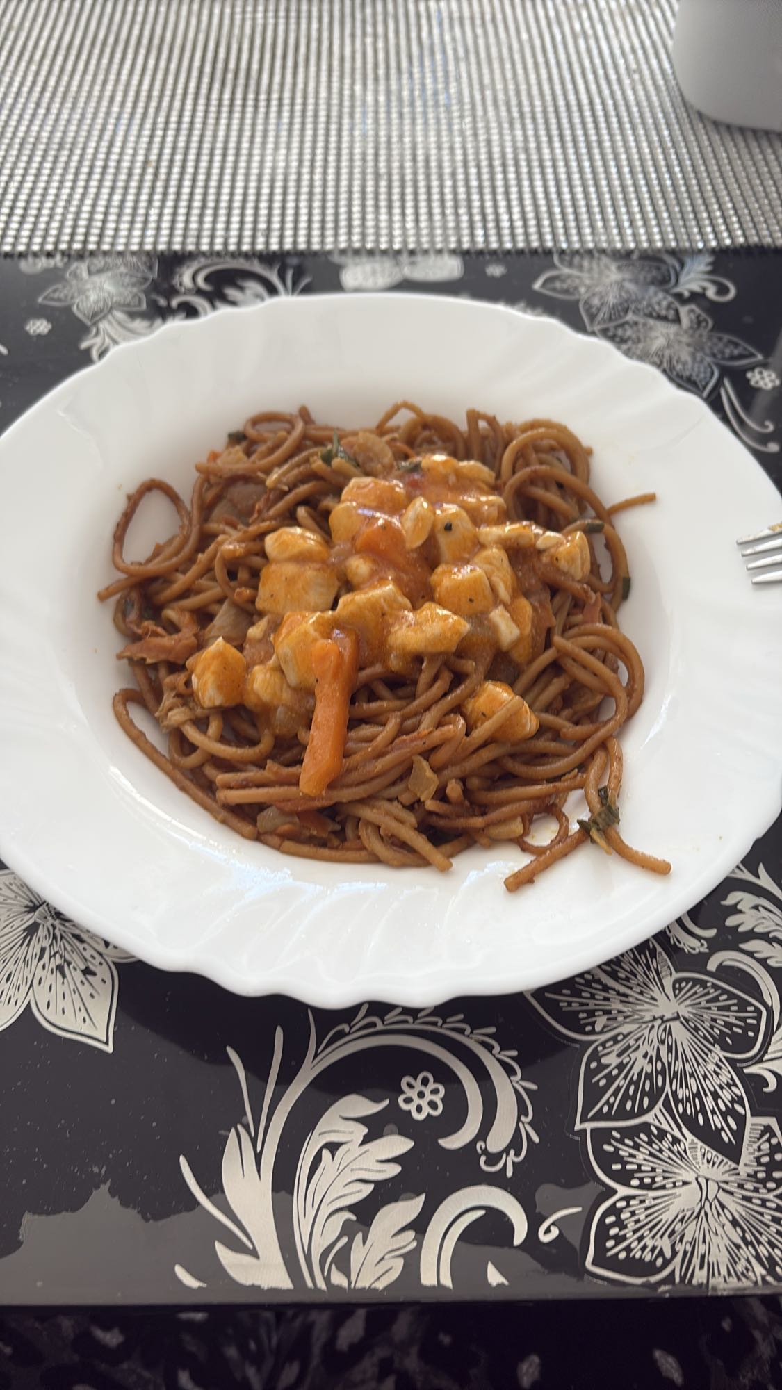 Csirkés tészta szójaszósszal