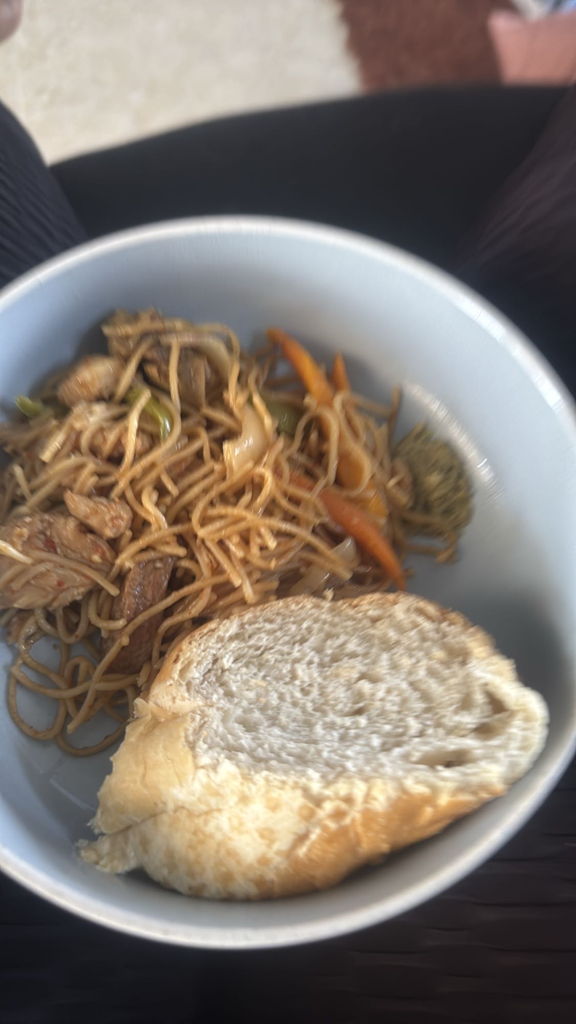 Chicken Noodles with Bread
