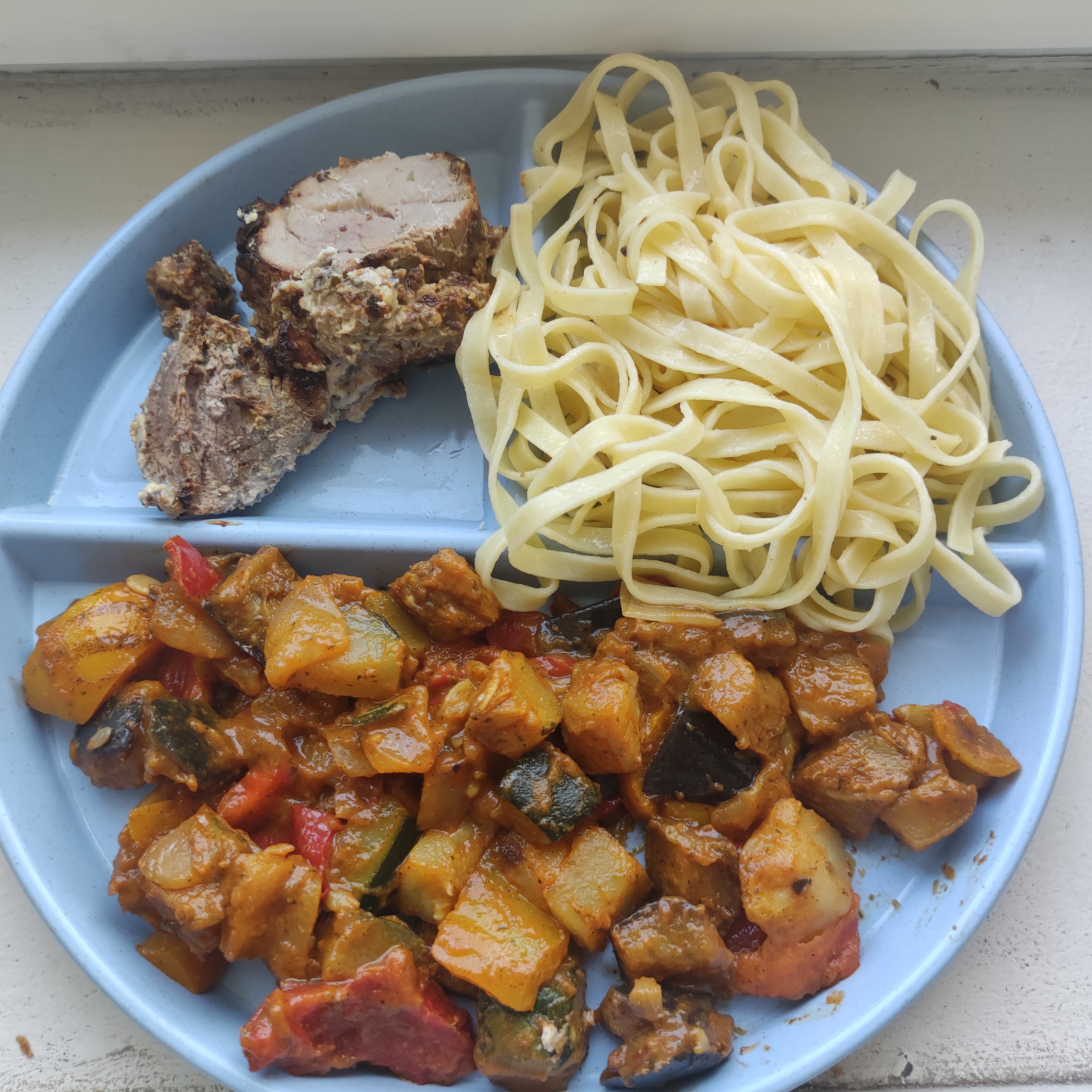 Filet de porc avec pâtes