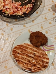 Grilled Chicken with Salad