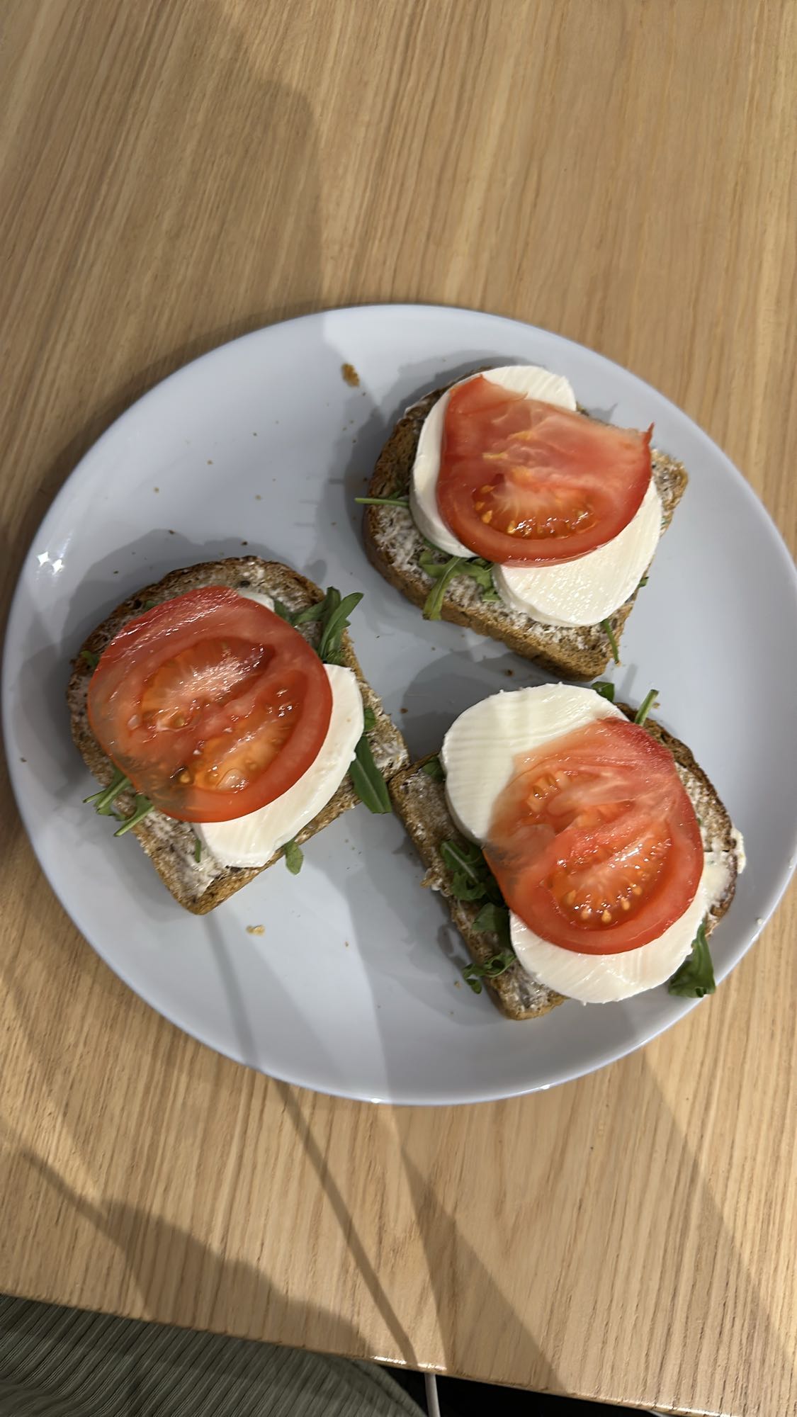 Kanapki z mozzarellą