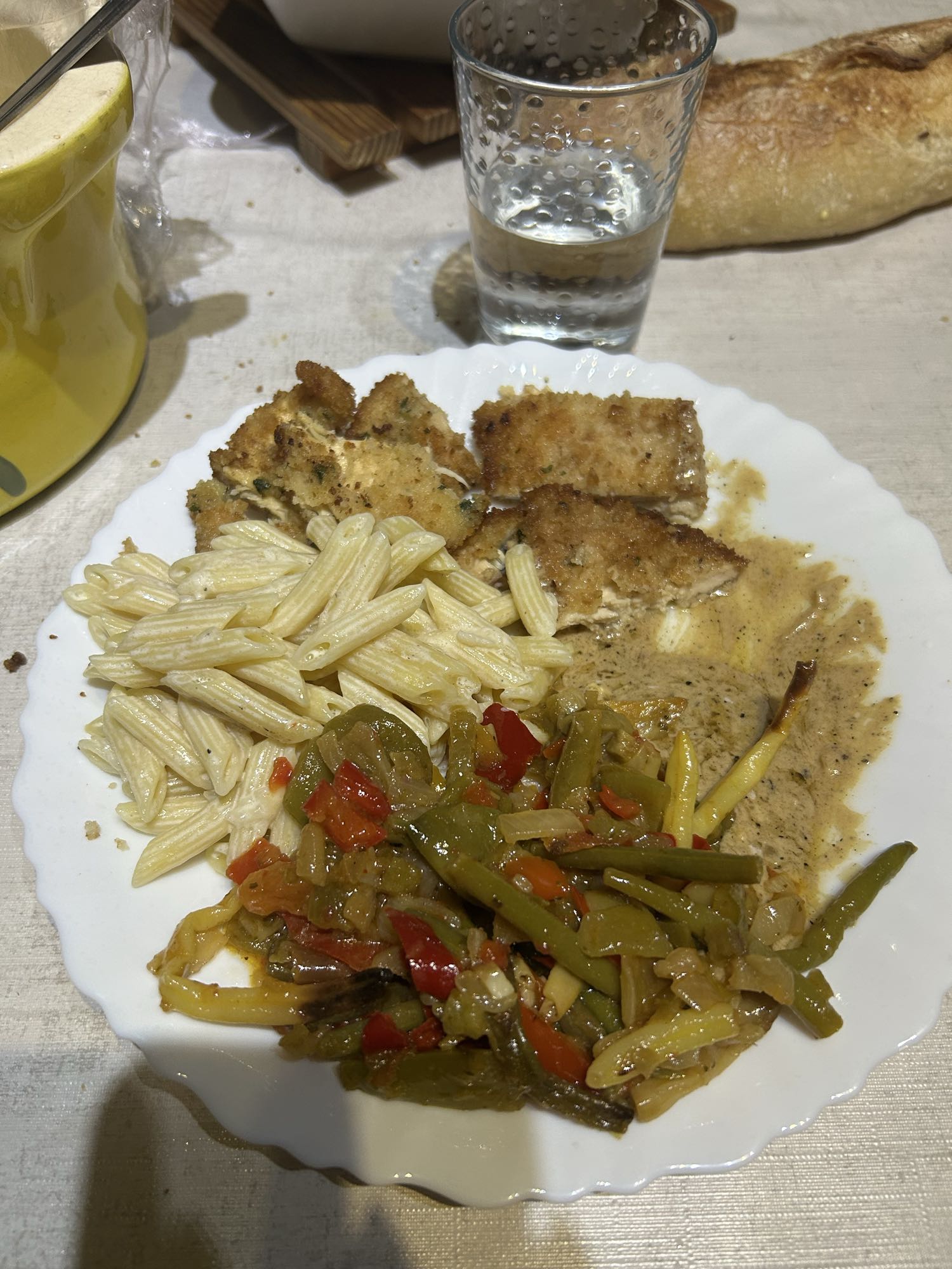 Poulet pané avec pâtes