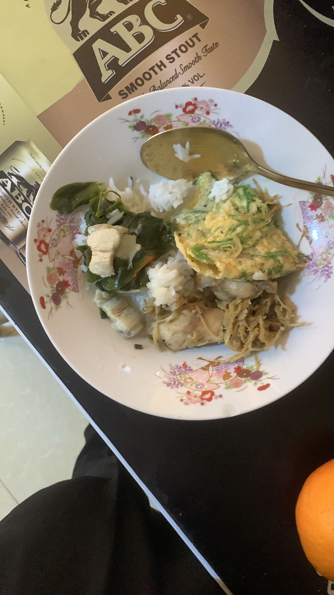 Rice with Chicken and Omelet