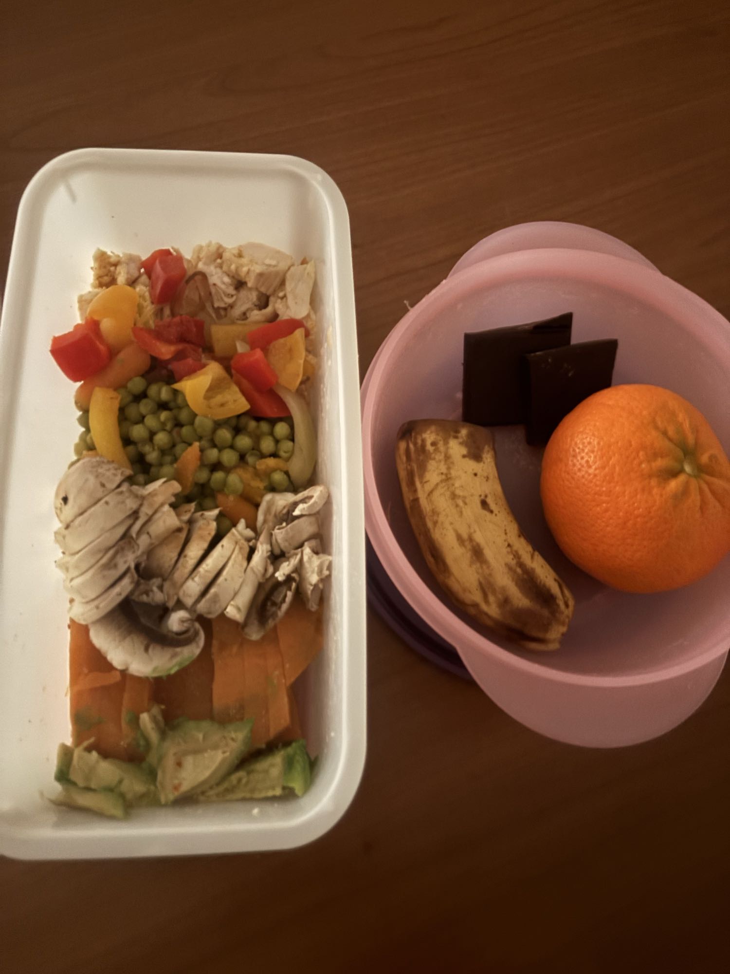 Poulet et légumes frais