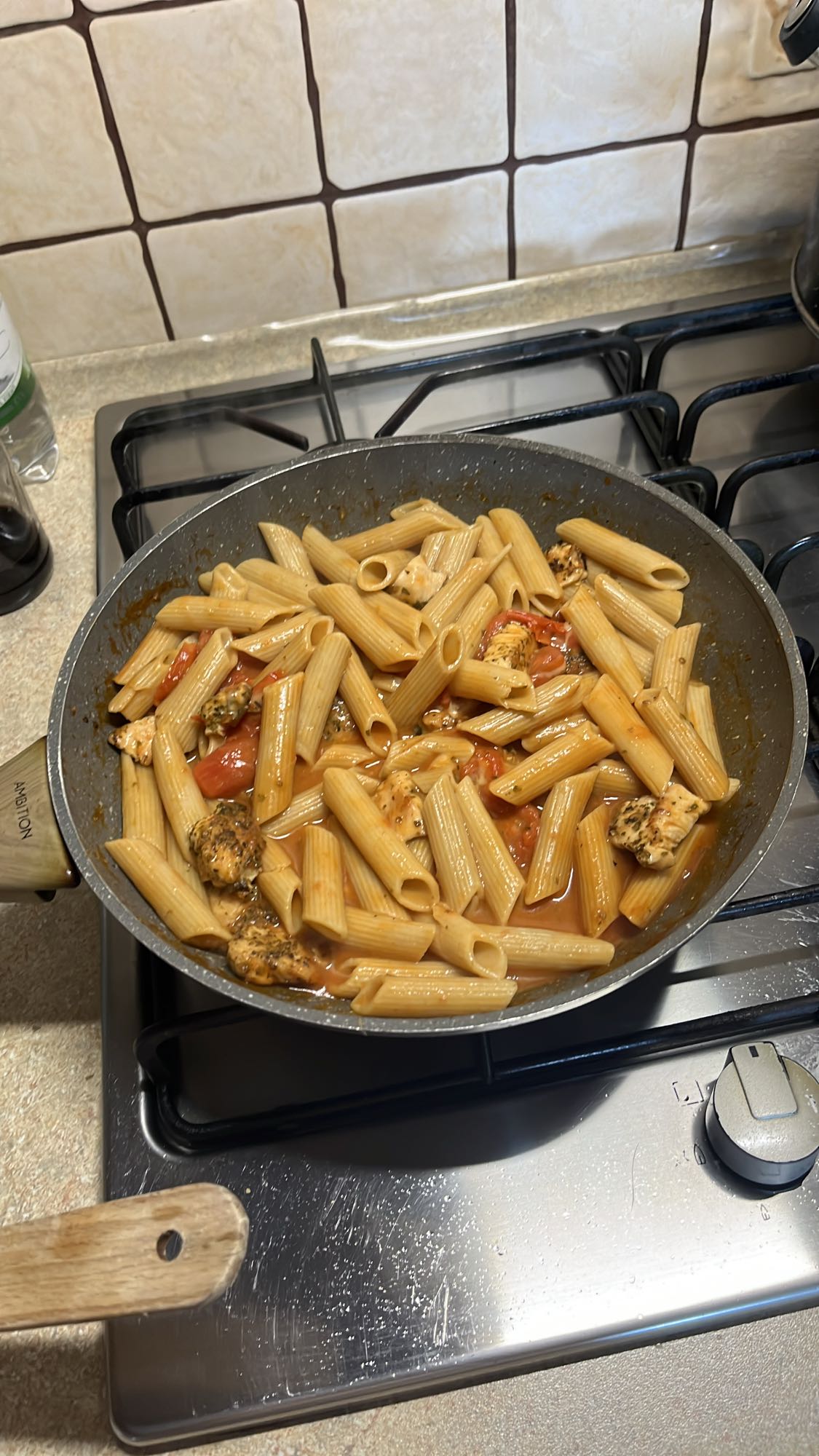 Makaron z kurczakiem