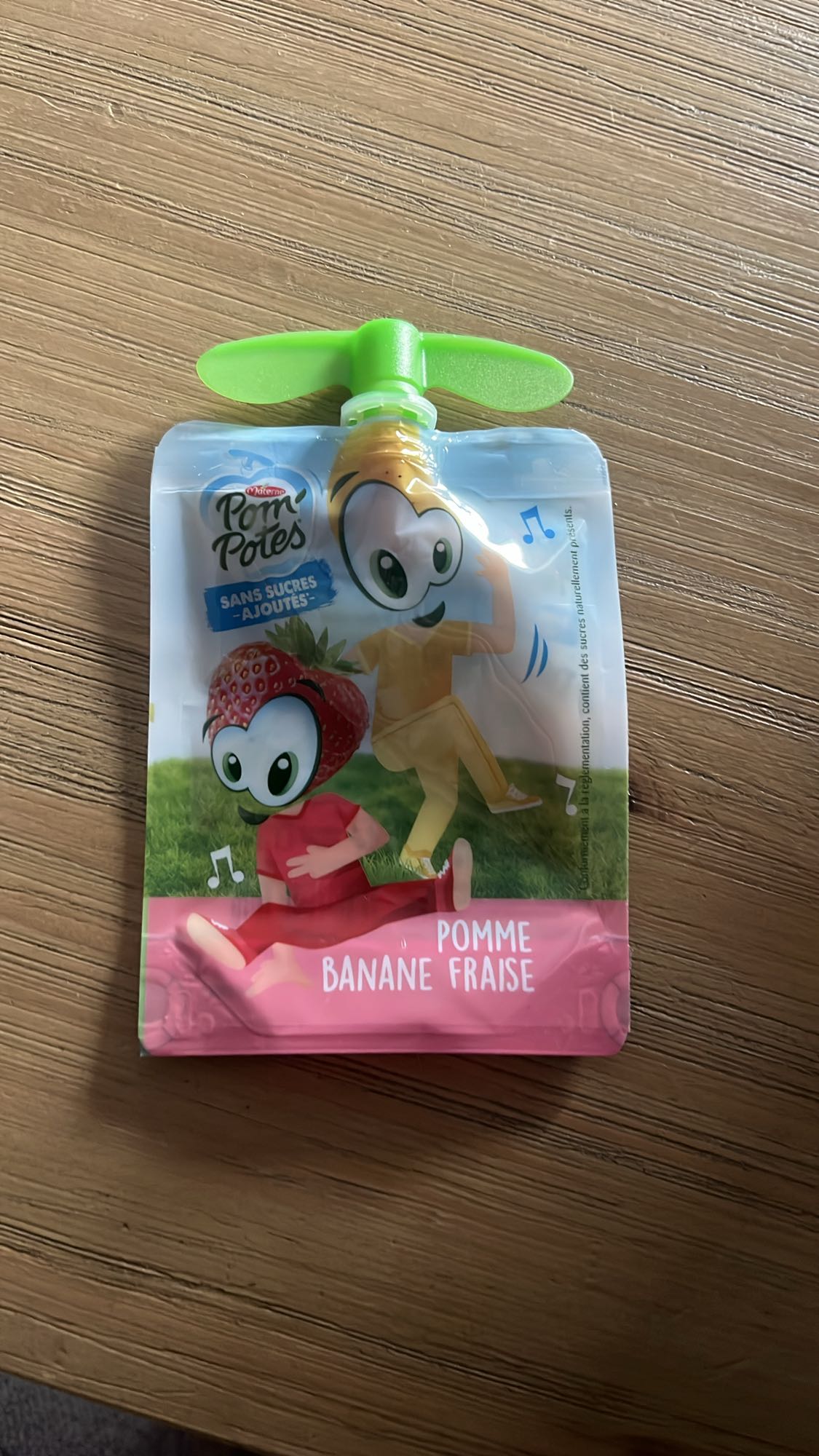 Compote pomme banane fraise