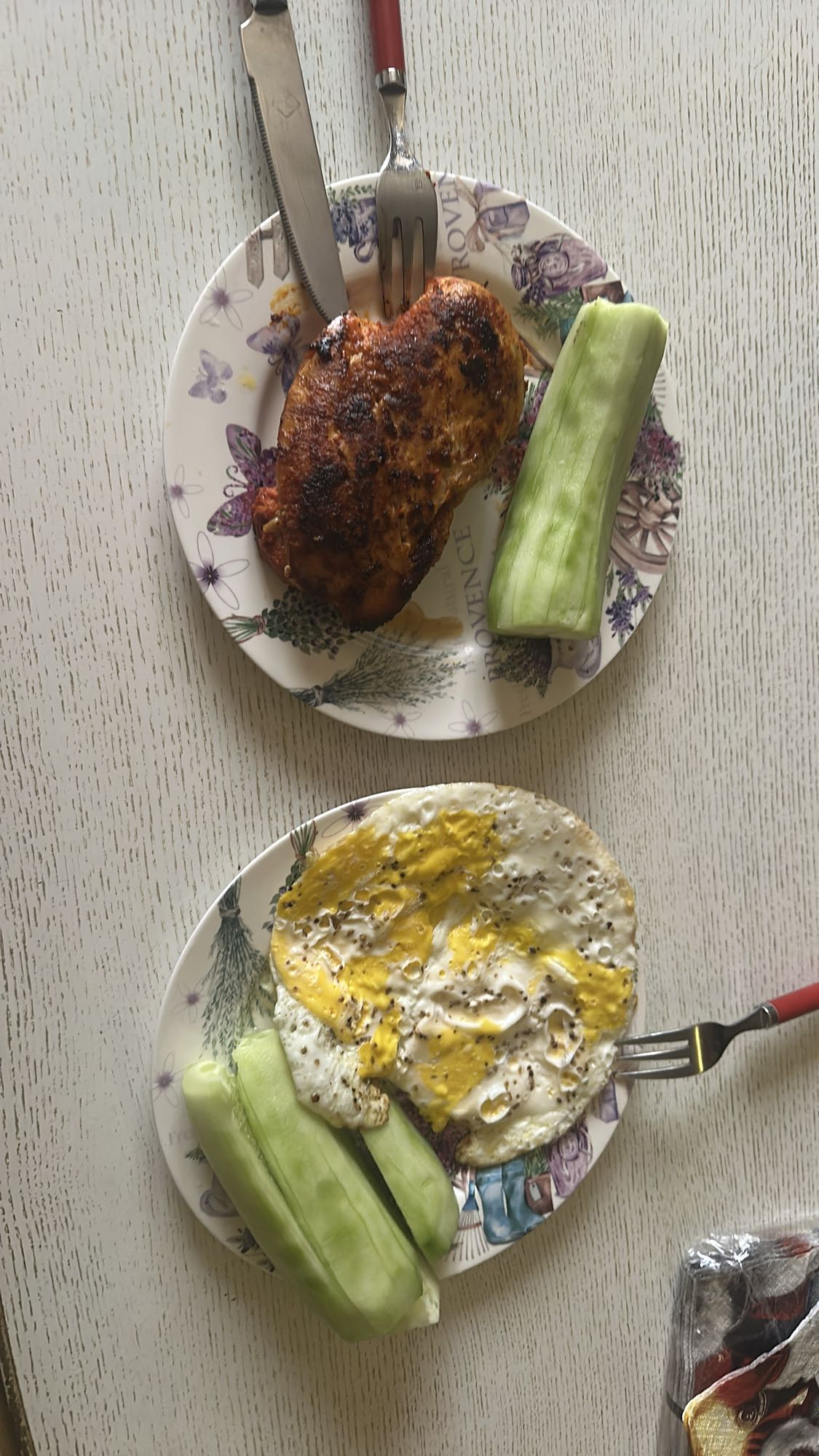 Grilled Chicken with Eggs