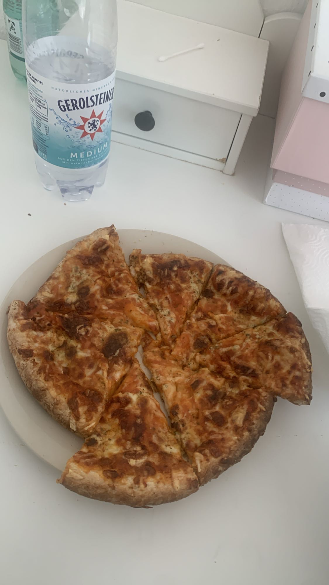 Käsepizza