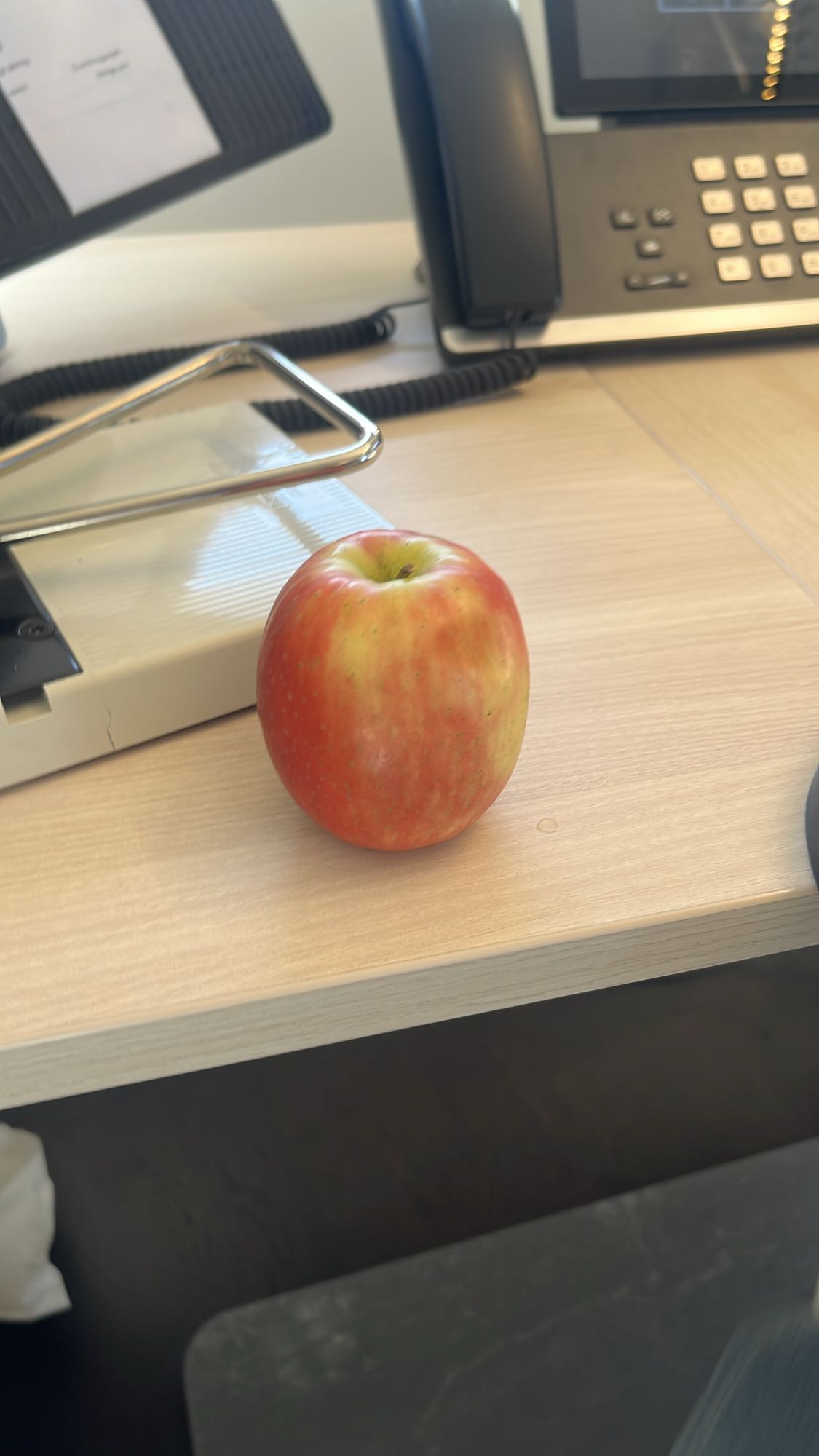 Äpple
