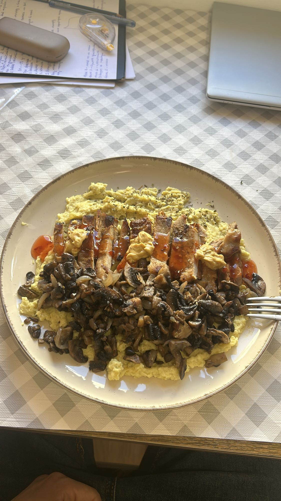 Scrambled Eggs with Chicken