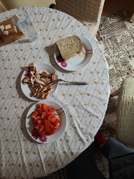Chicken with Bread and Tomato