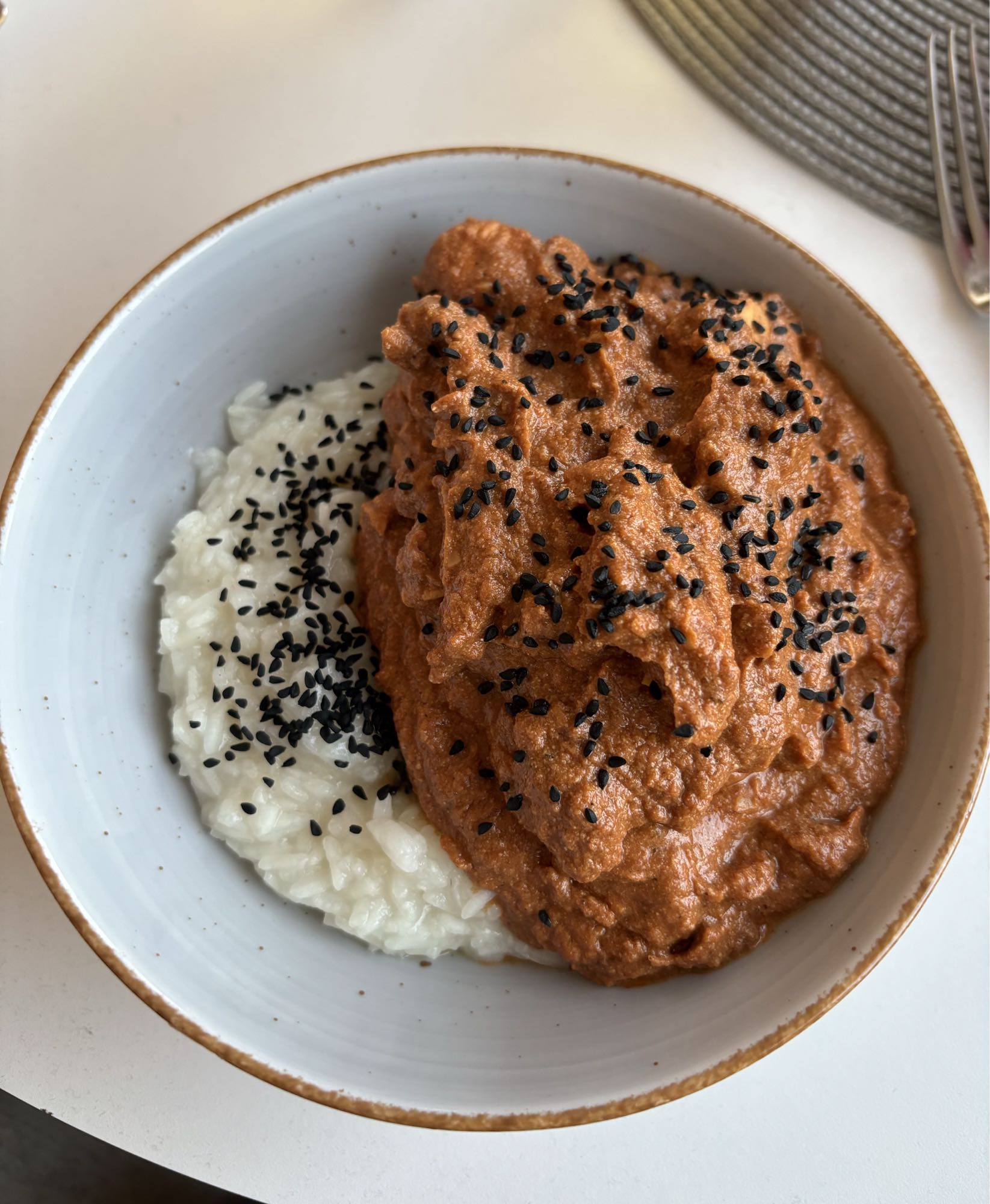 Kurczak w sosie orzechowym