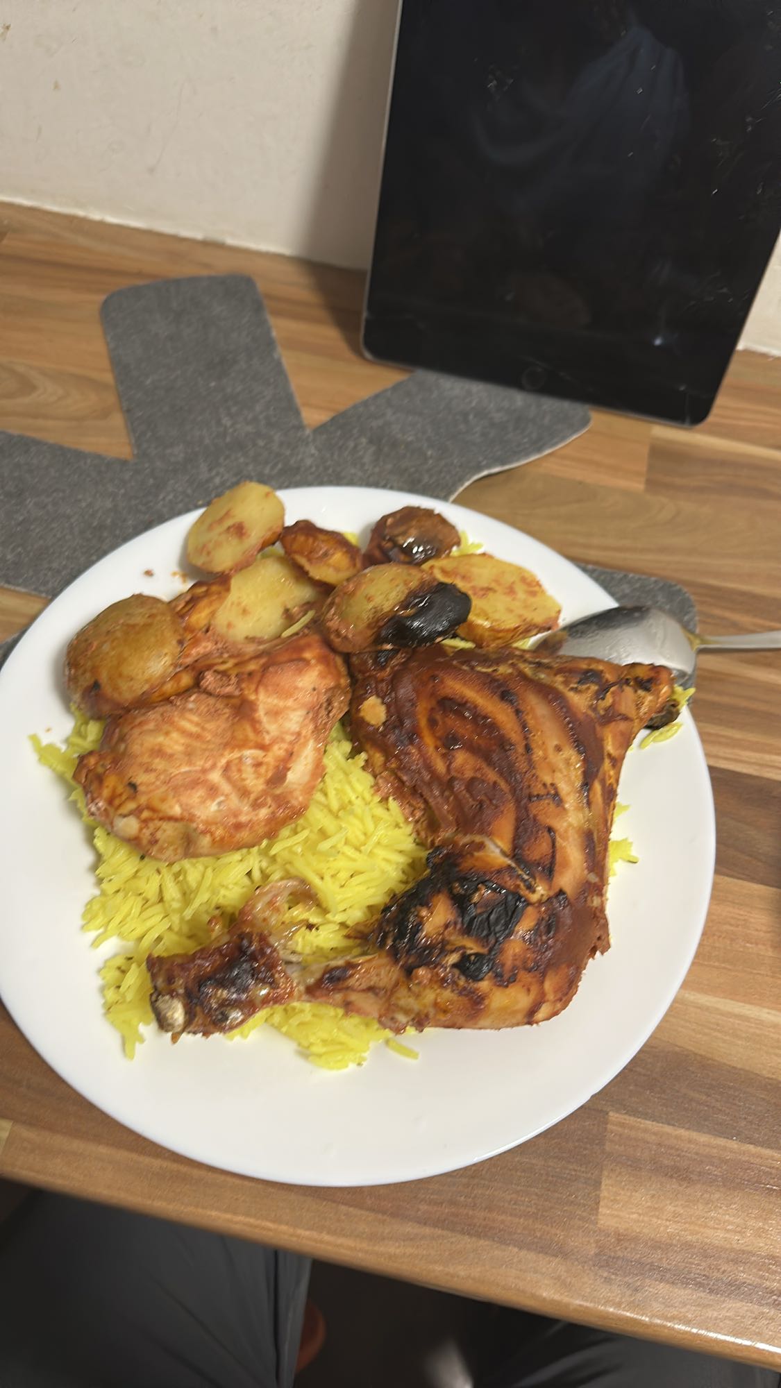 Gegrilltes Hähnchen mit Reis