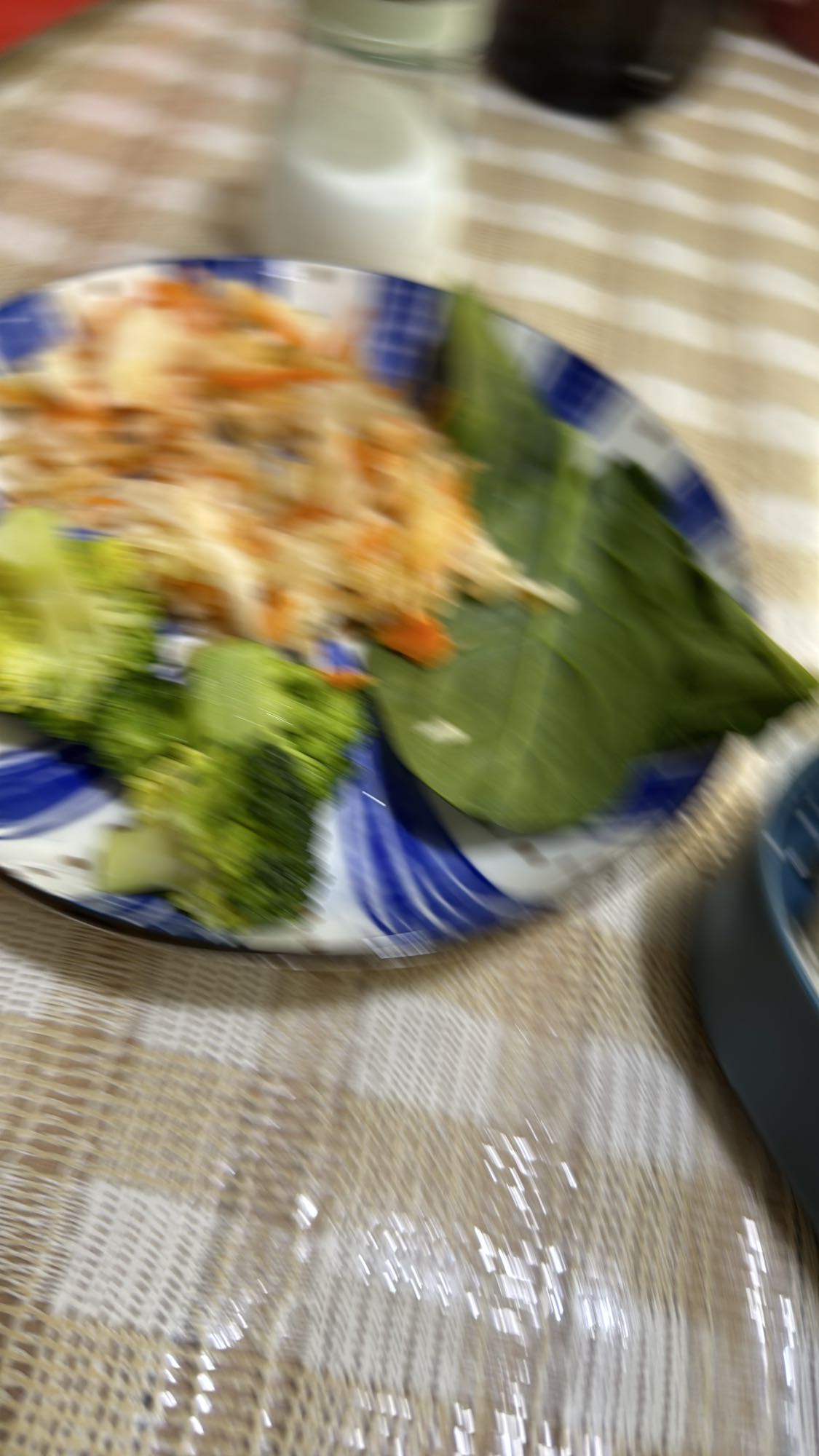 Овощной салат с брокколи