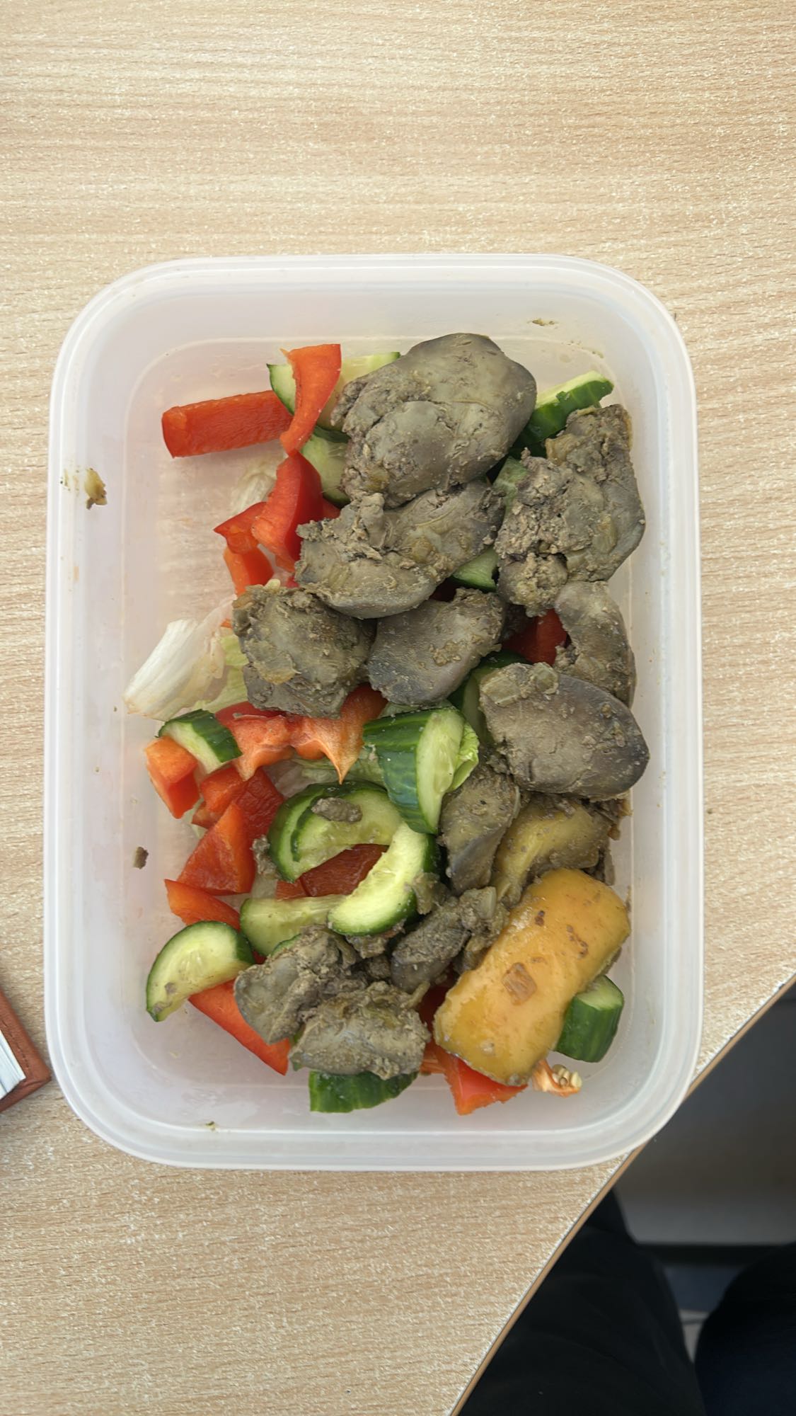 Sałatka z wątróbką