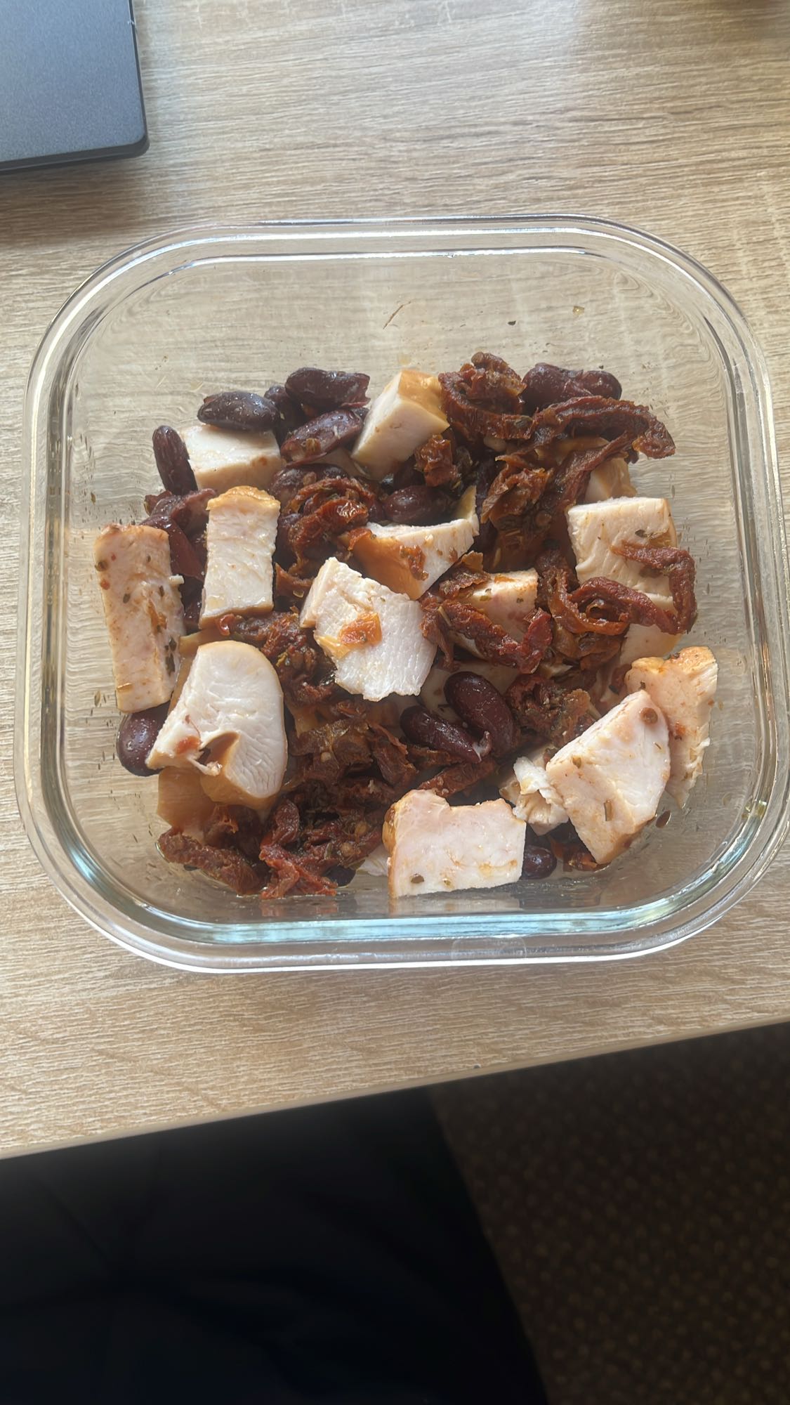 Kurczak z fasolą i pomidorami