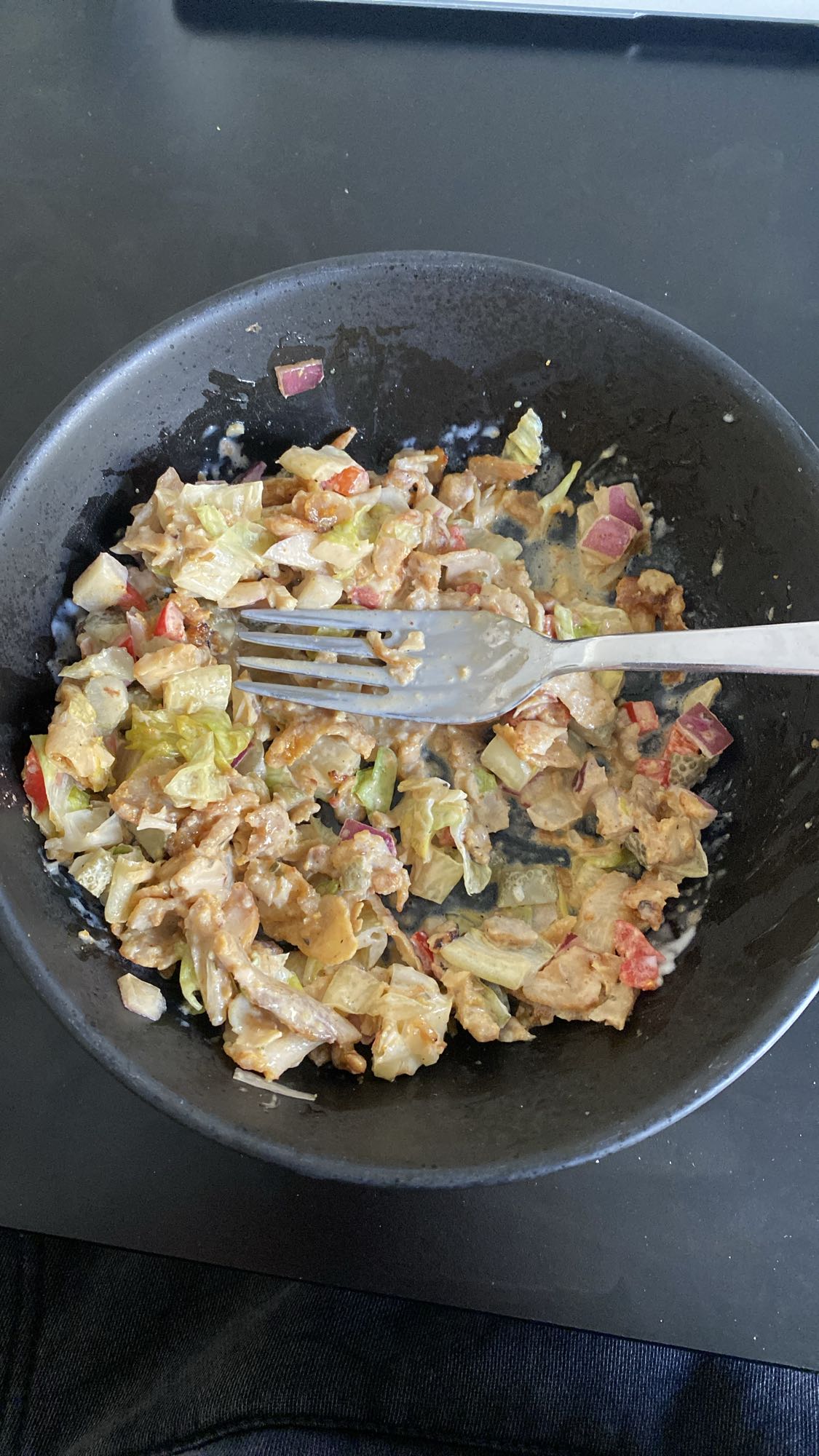 Kycklingsallad med sås