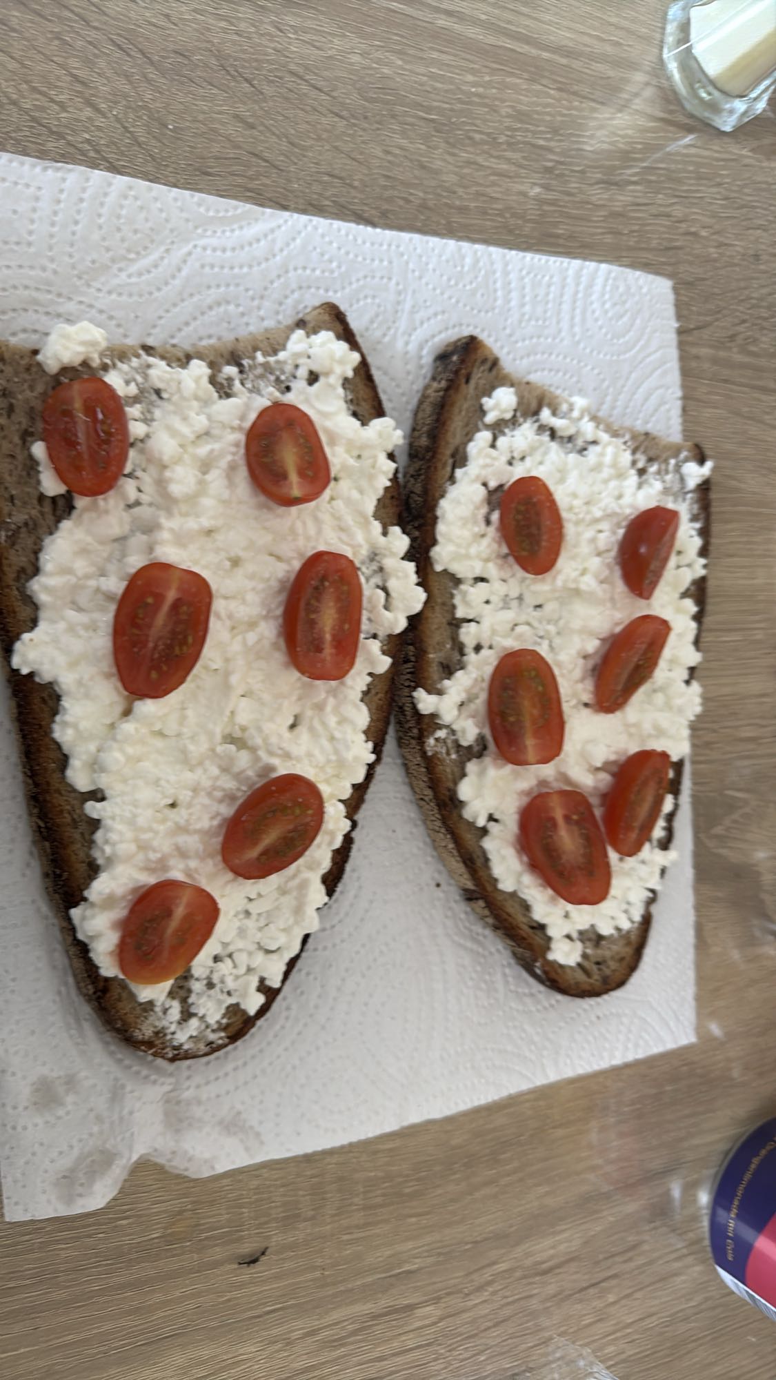 Hüttenkäse Brot