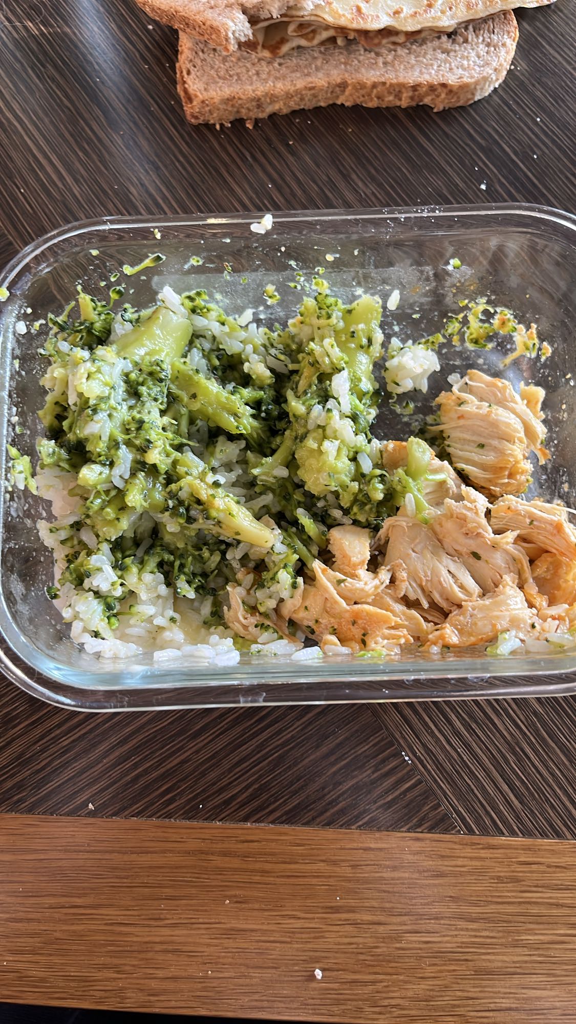 Poulet avec riz et brocoli