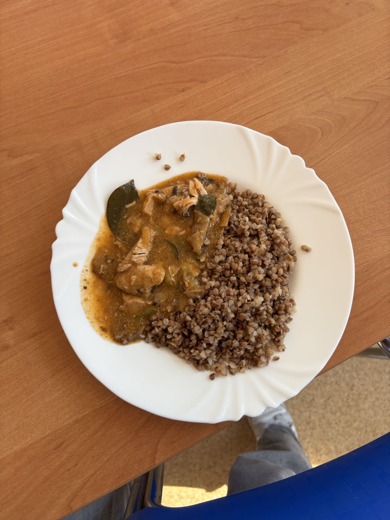 Gulasz z kaszą gryczaną