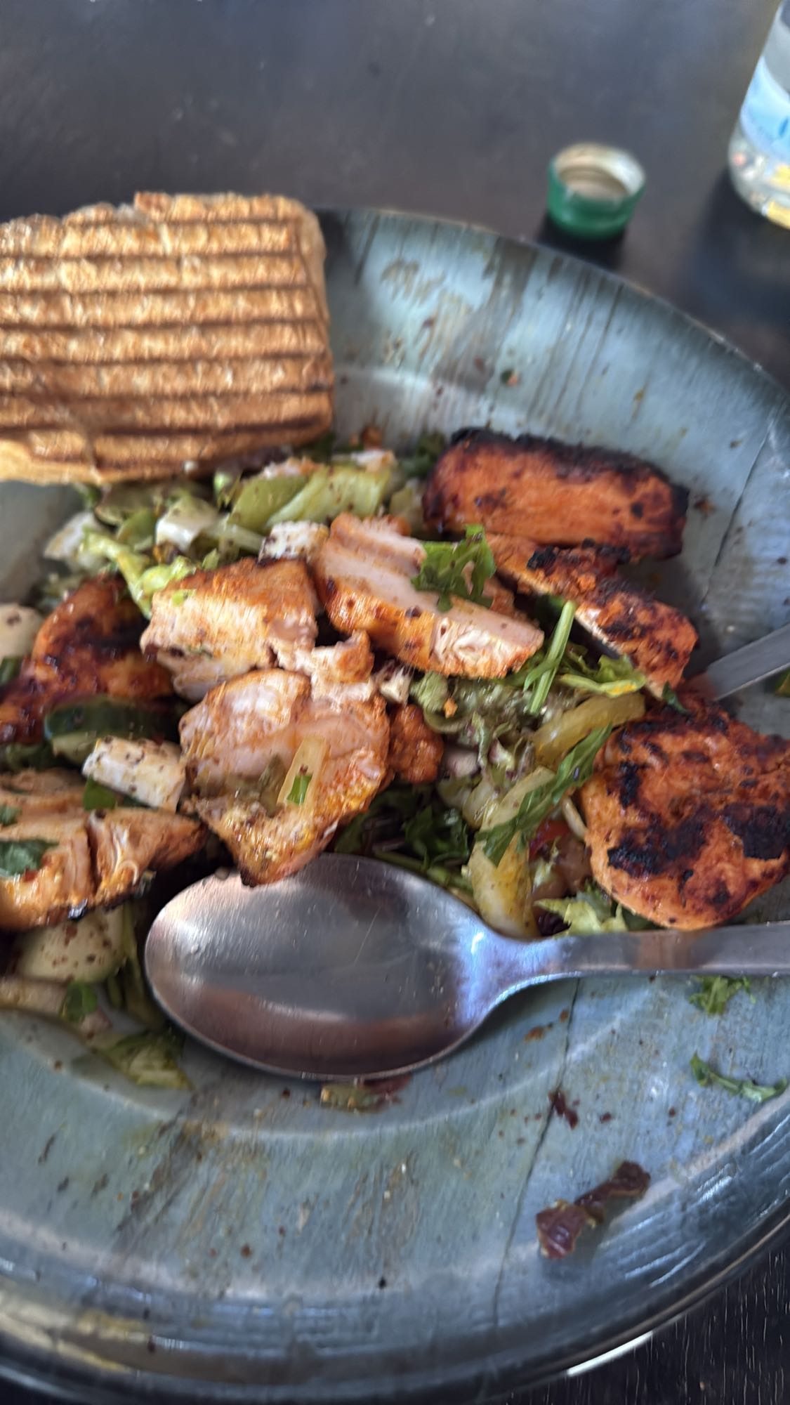 Izgara Tavuk Salatası