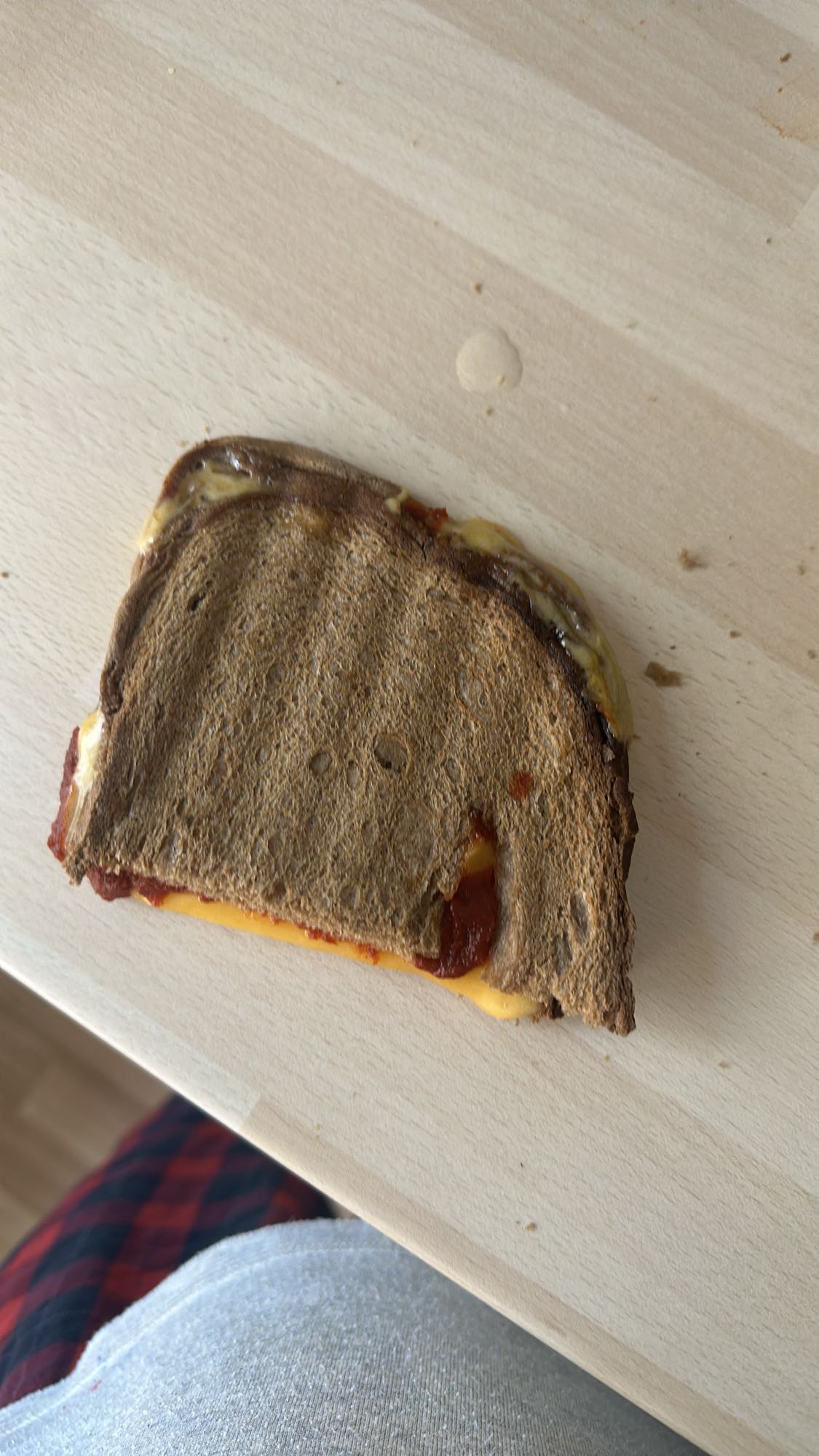 Izgara Peynirli Sandviç