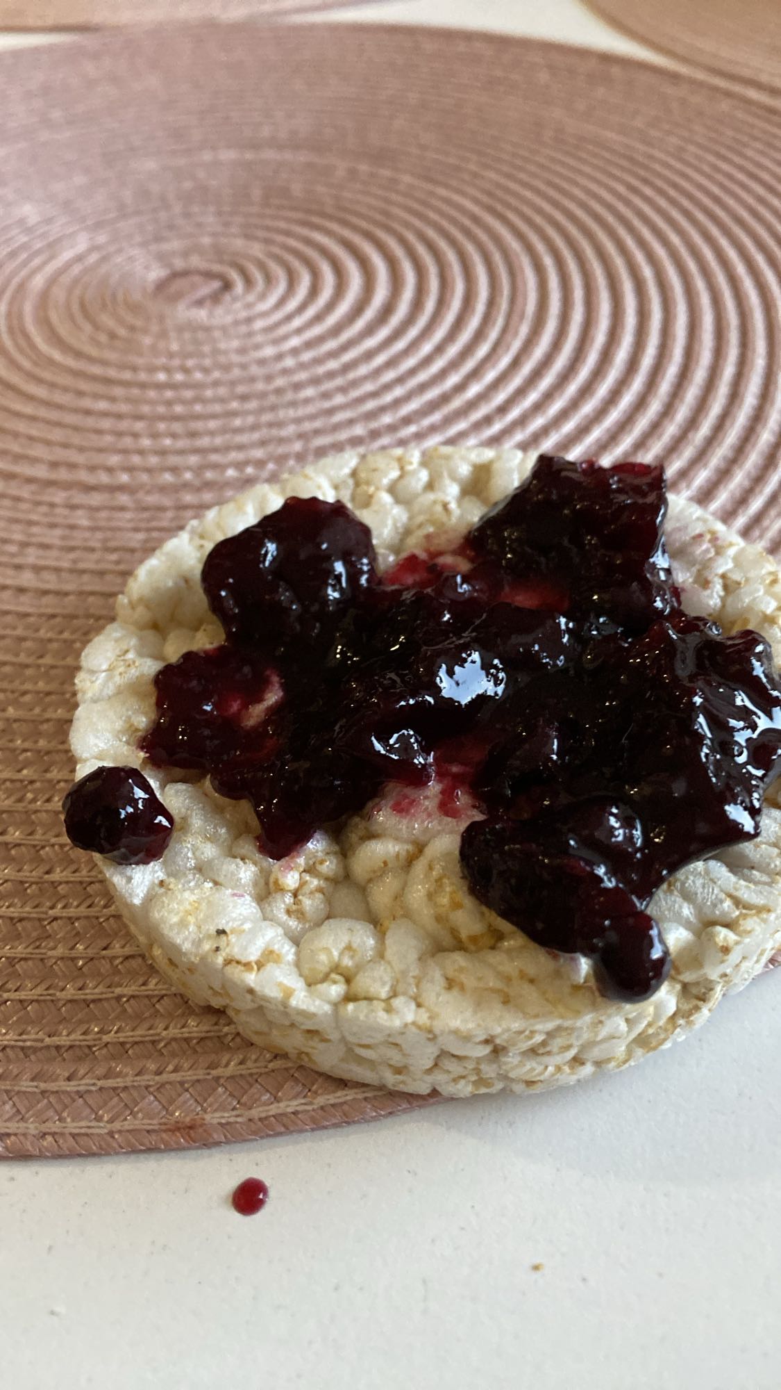 Wafelek ryżowy z dżemem