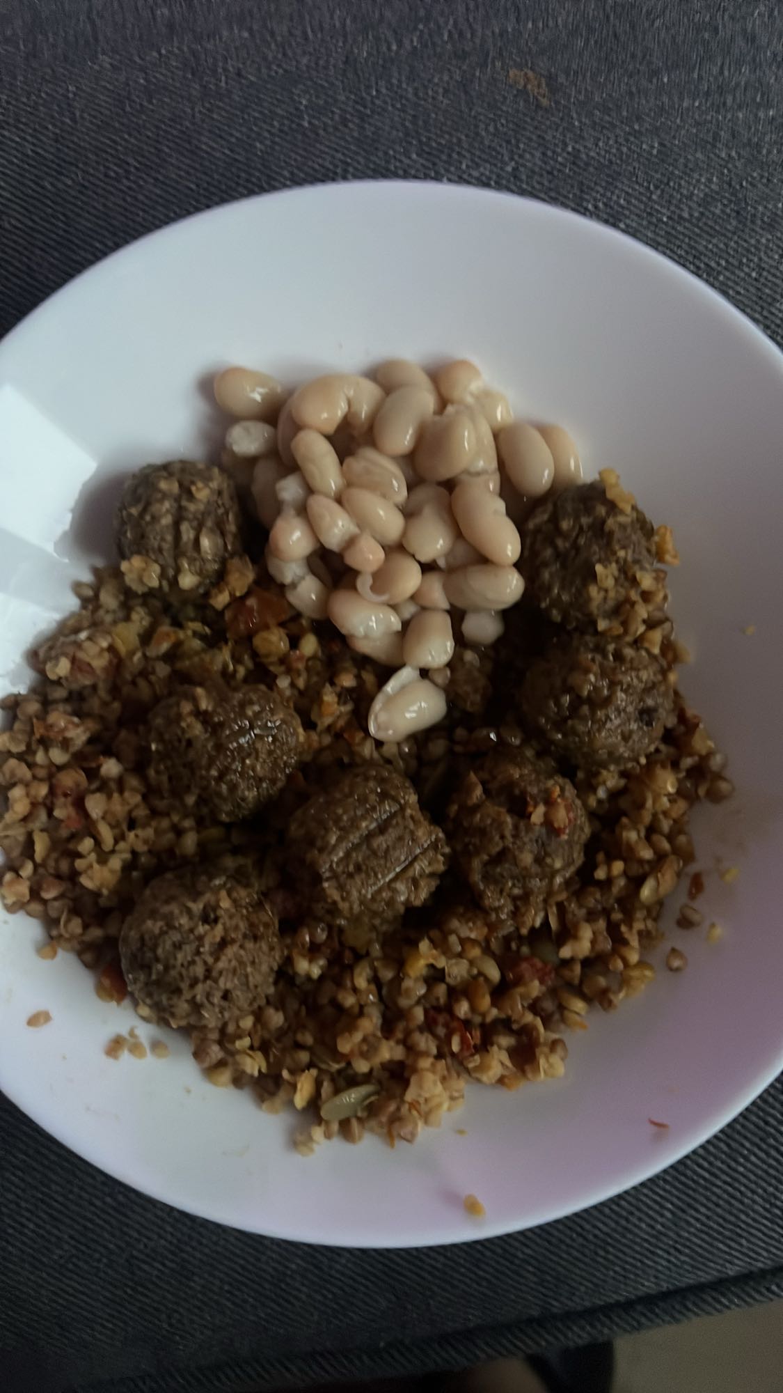 Kasza gryczana z klopsikami