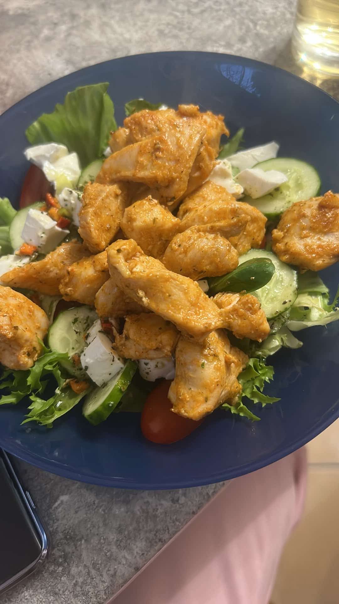 Sałatka z kurczakiem