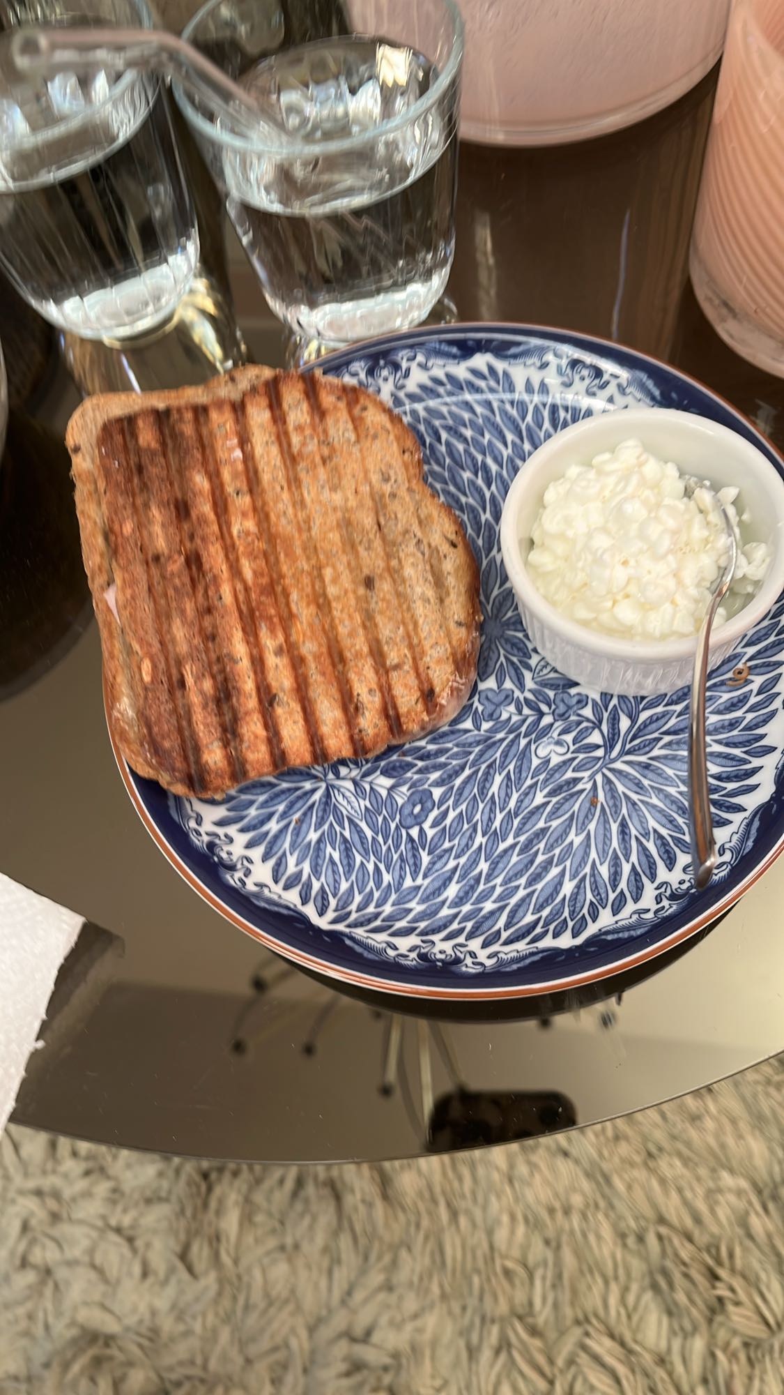 Grillad smörgås med keso