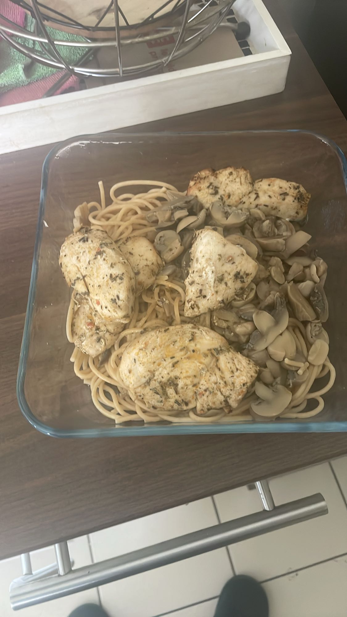 Poulet aux pâtes et champignons