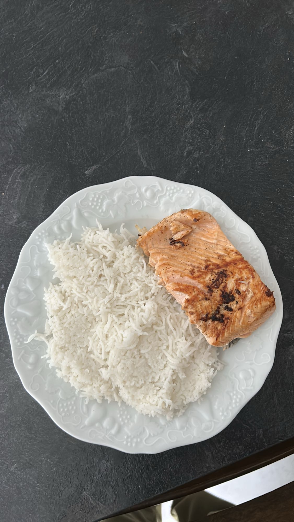 Saumon avec riz blanc