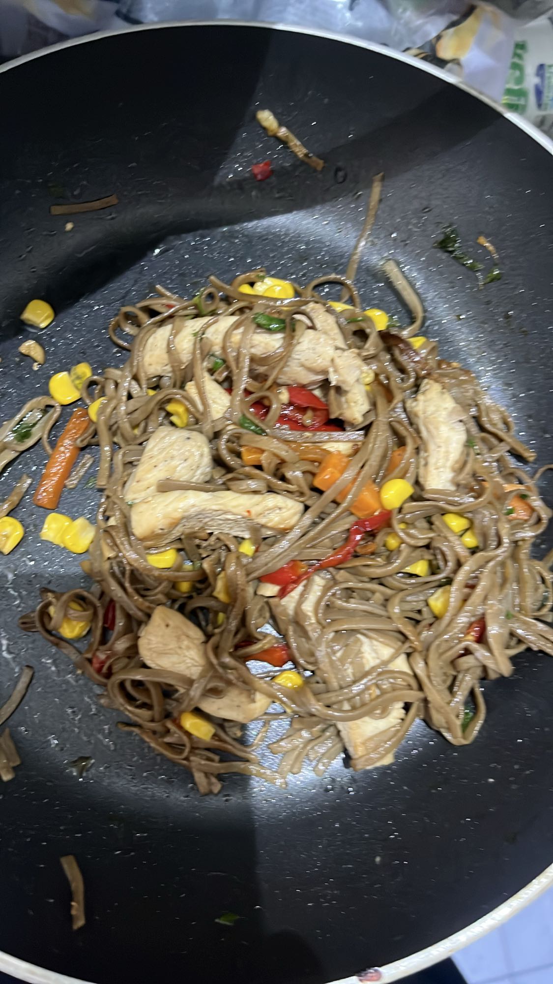 Makaron z kurczakiem