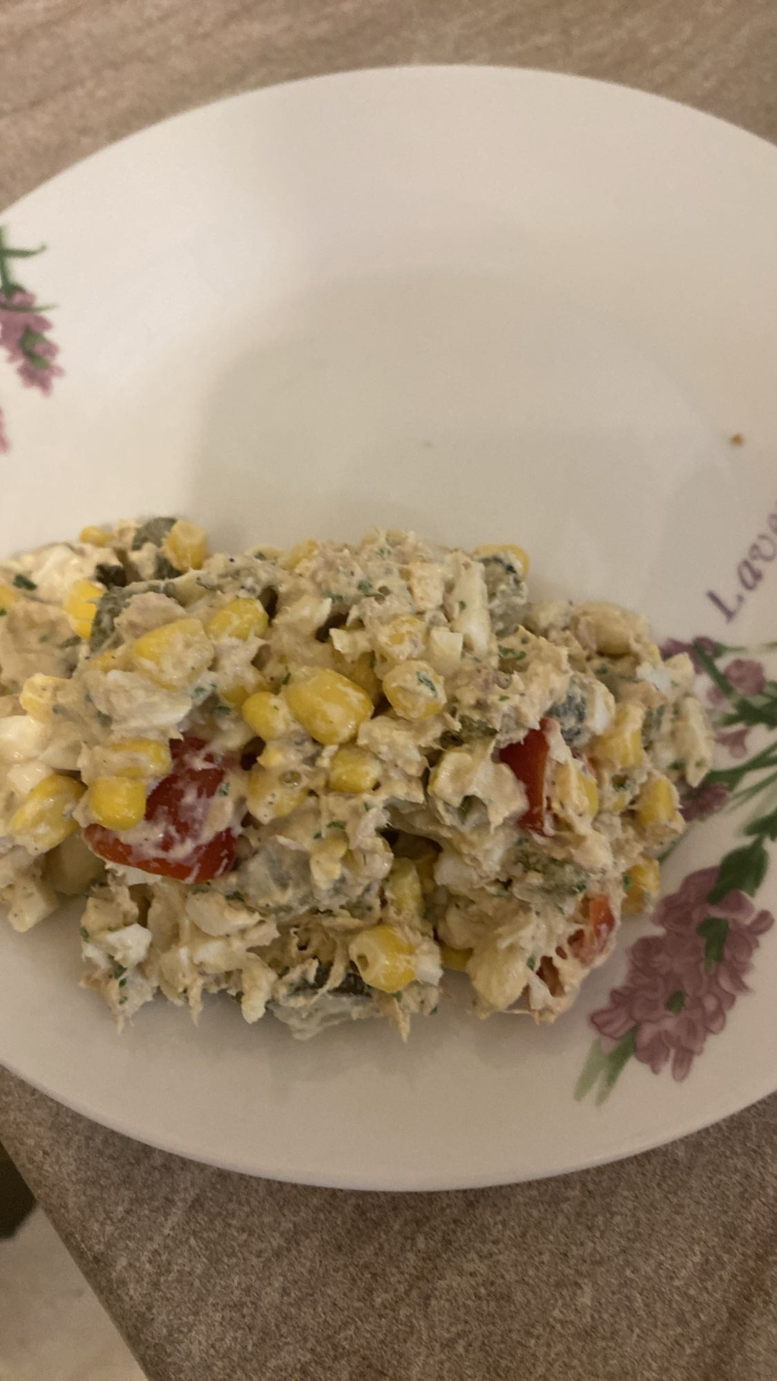 Sałatka z tuńczykiem