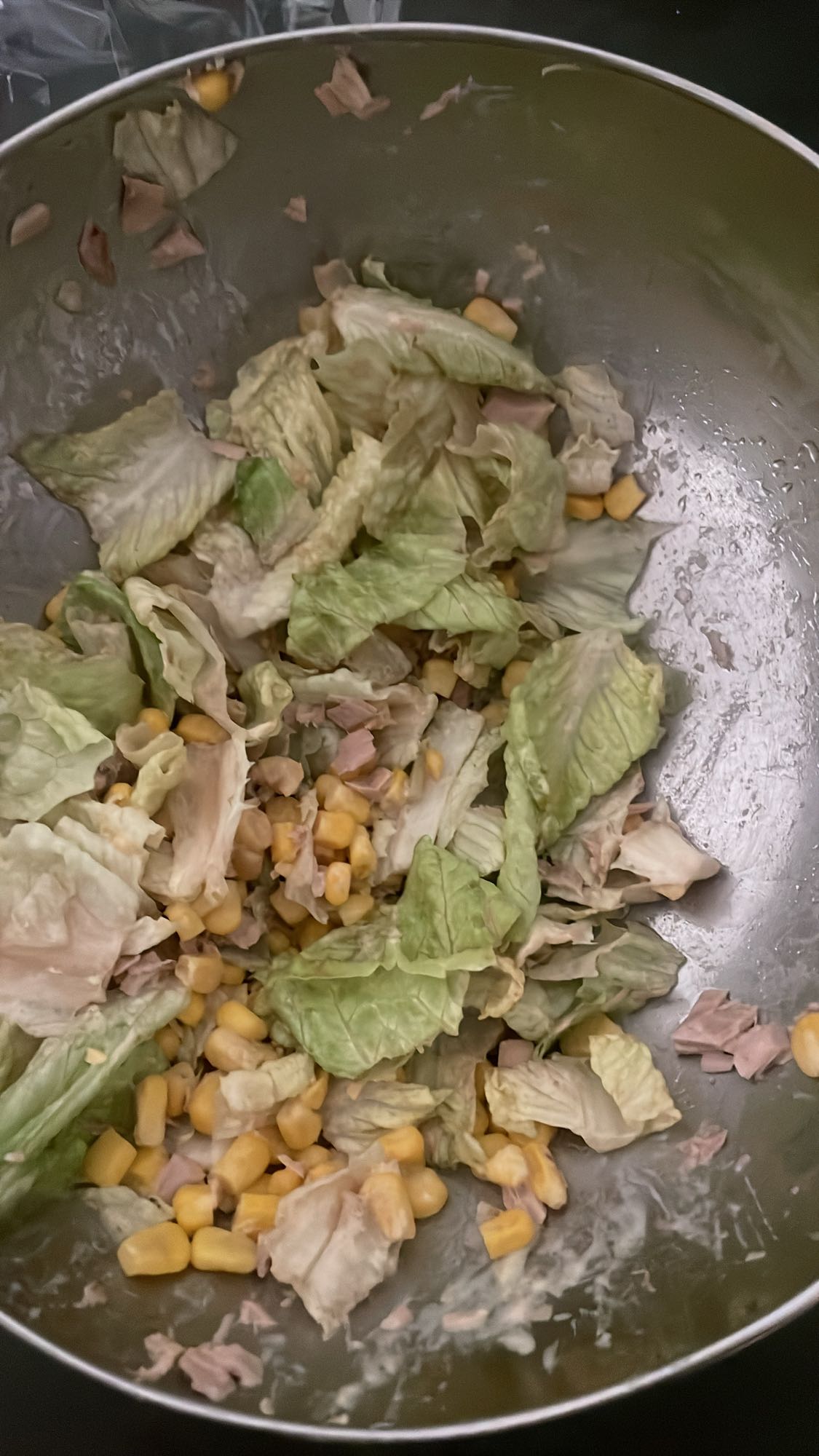 Salade au thon et maïs