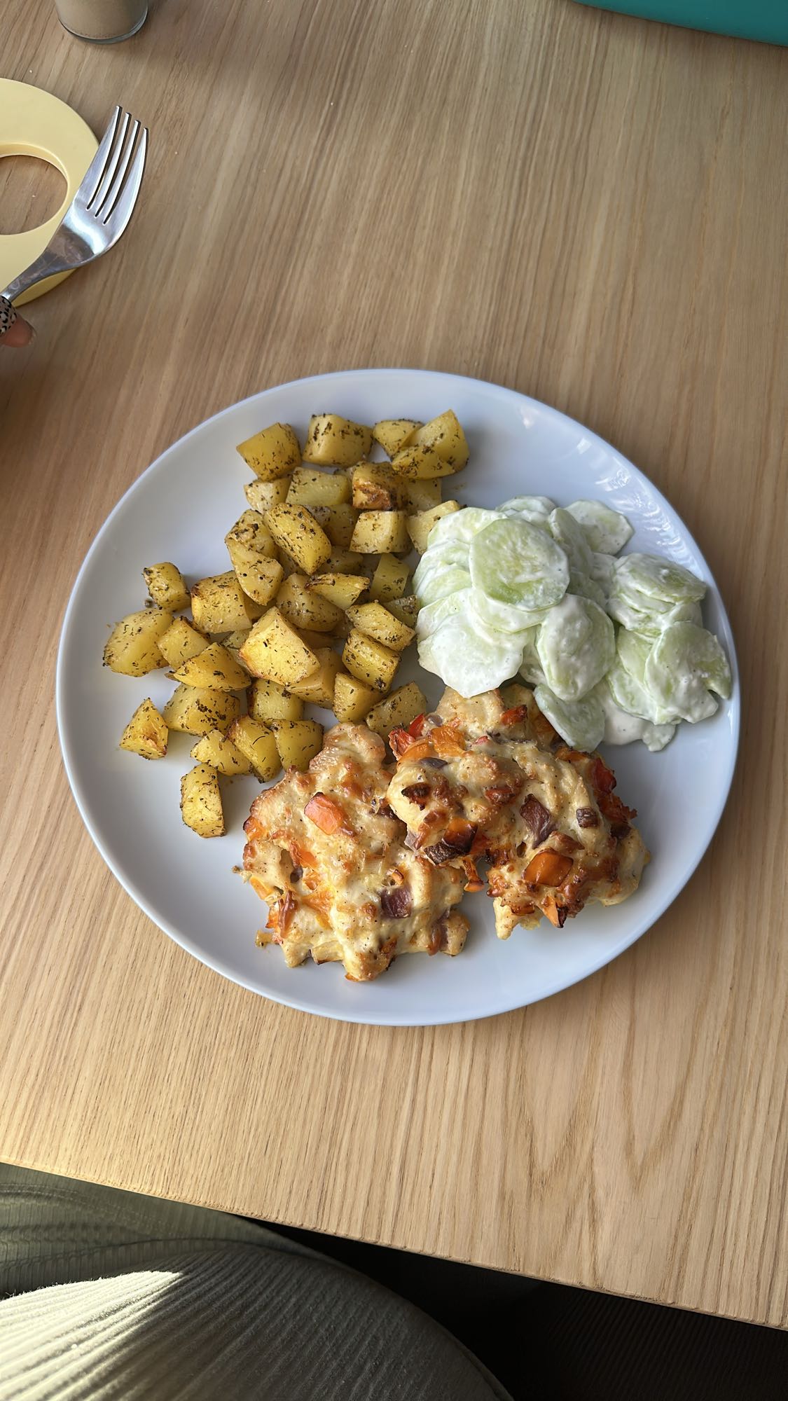 Pieczony kurczak z ziemniakami