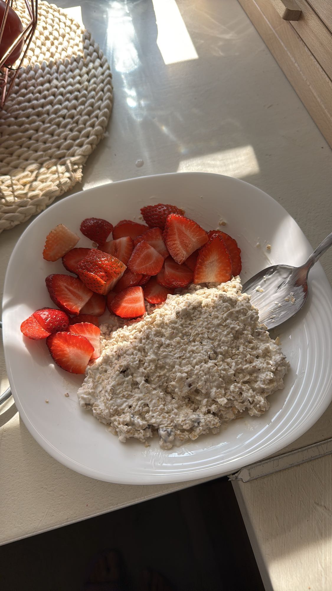 Owsianka z truskawkami