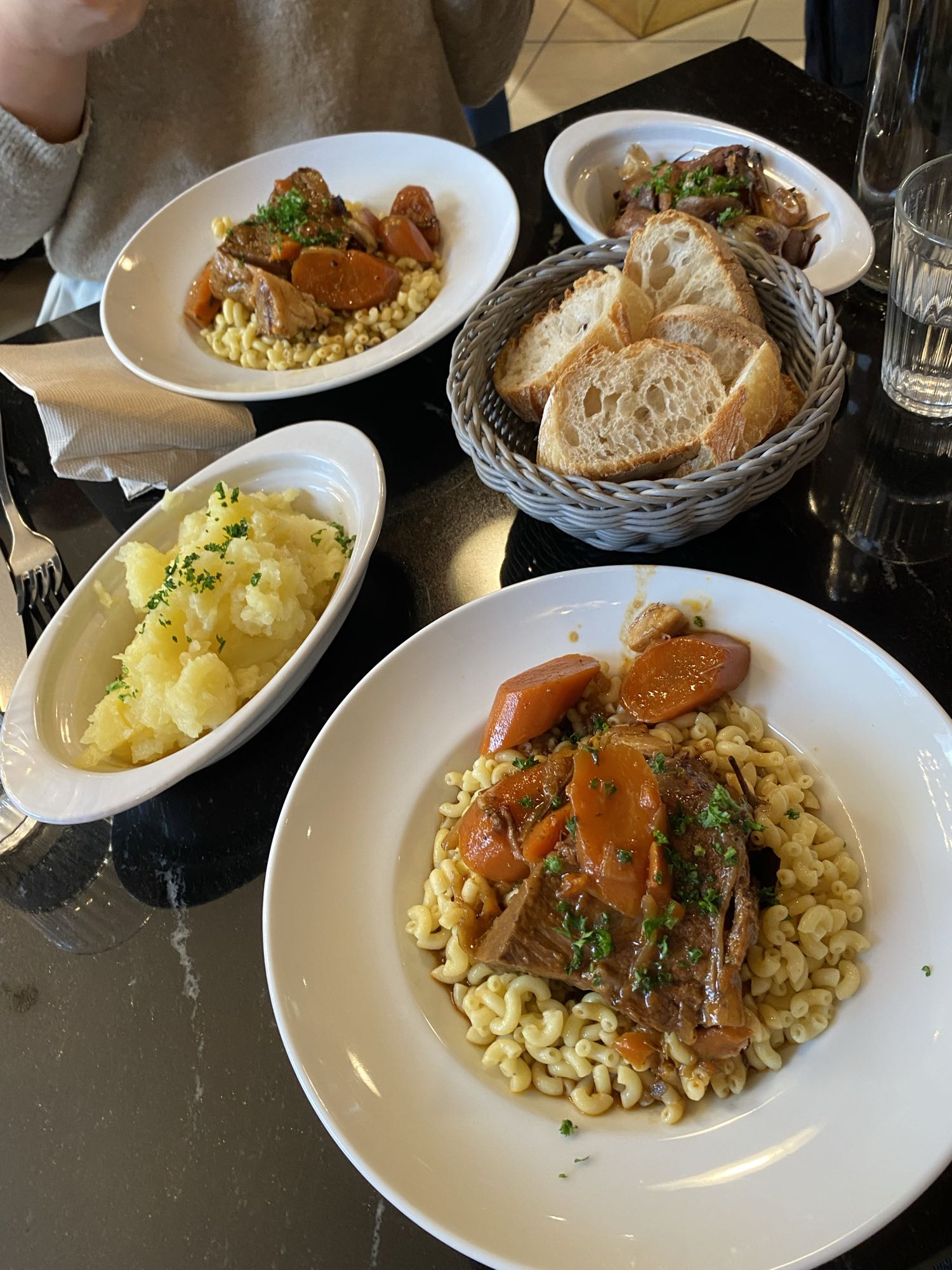 Ragoût de bœuf aux pâtes