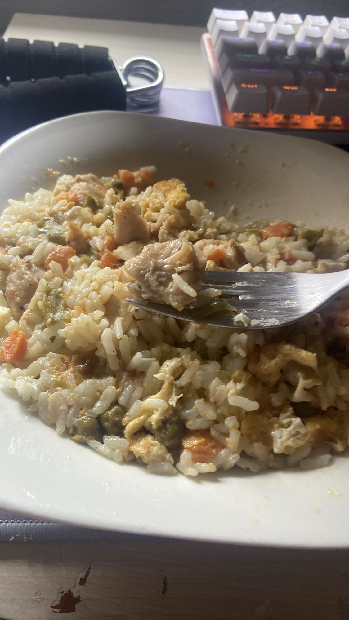 Arroz con pollo y verduras